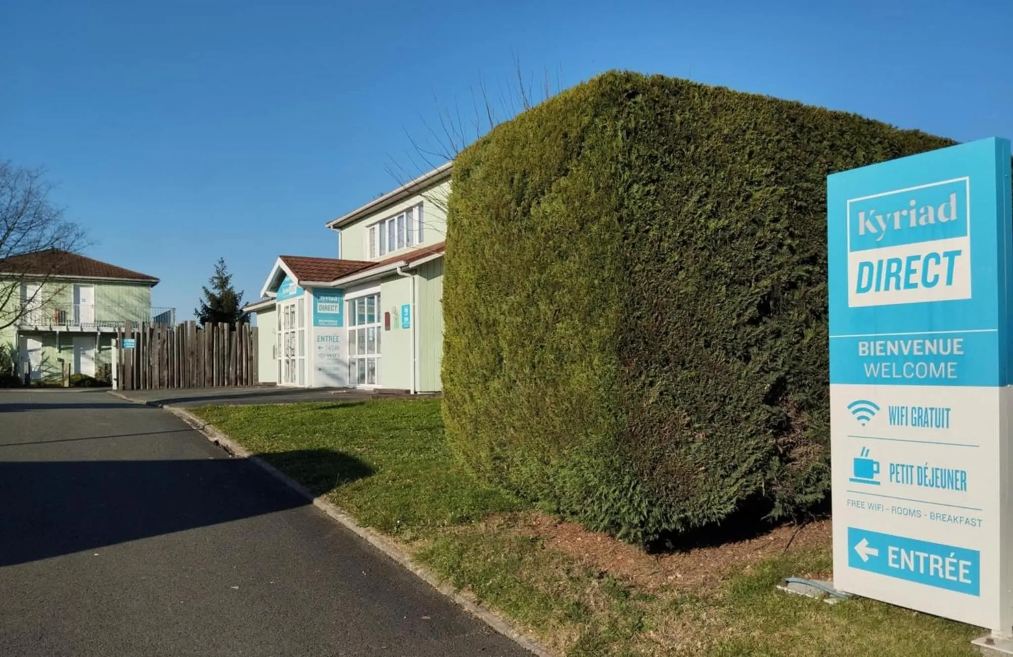 Property building in Kyriad Direct Saintes