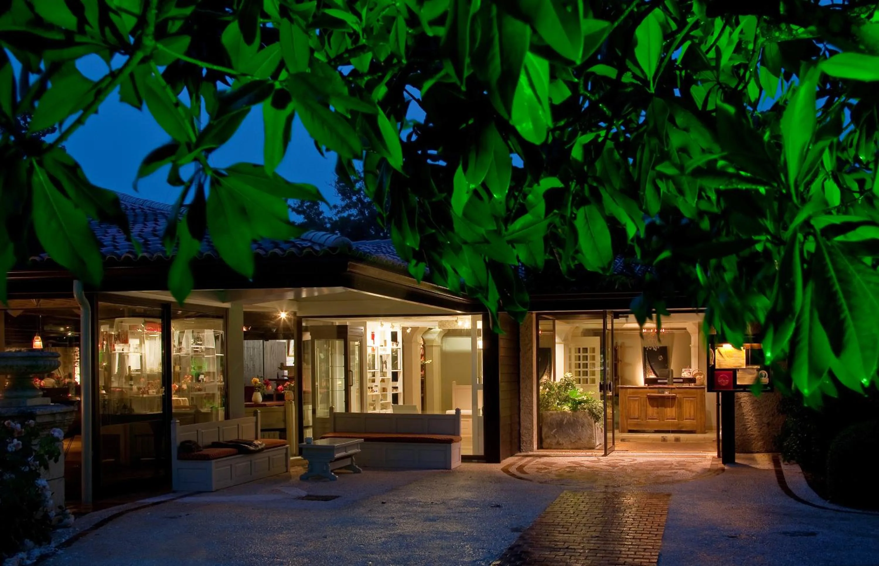 Facade/entrance in Relais du Bois Saint Georges - Hôtel de Charme