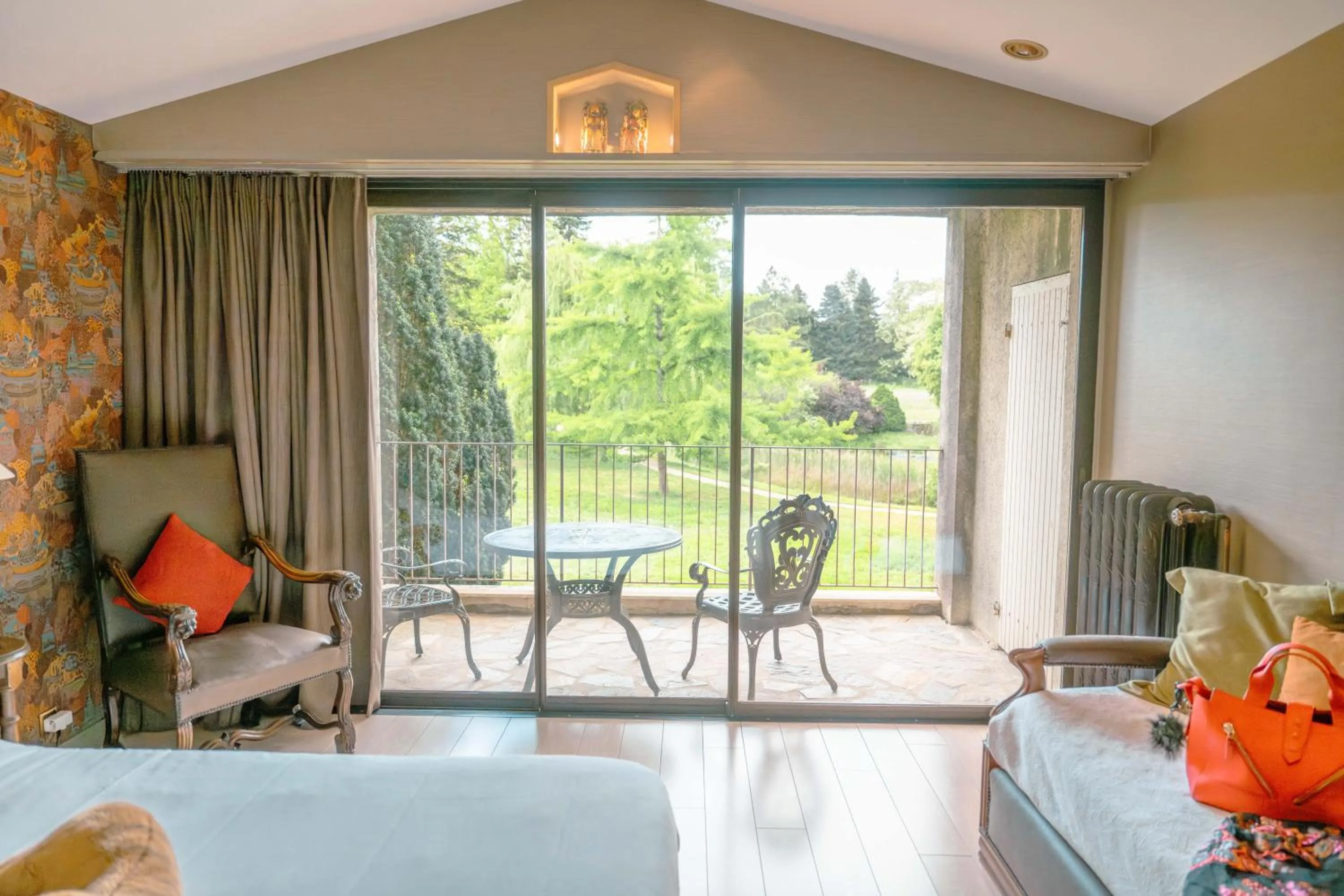 Bed in Relais du Bois Saint Georges - Hôtel de Charme