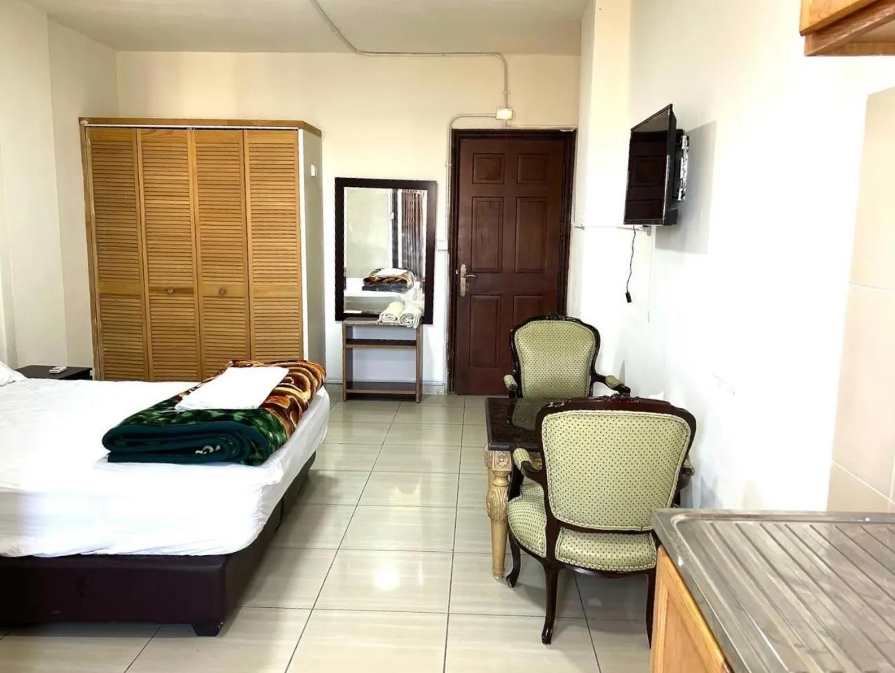 Bed in Al Qatal Building