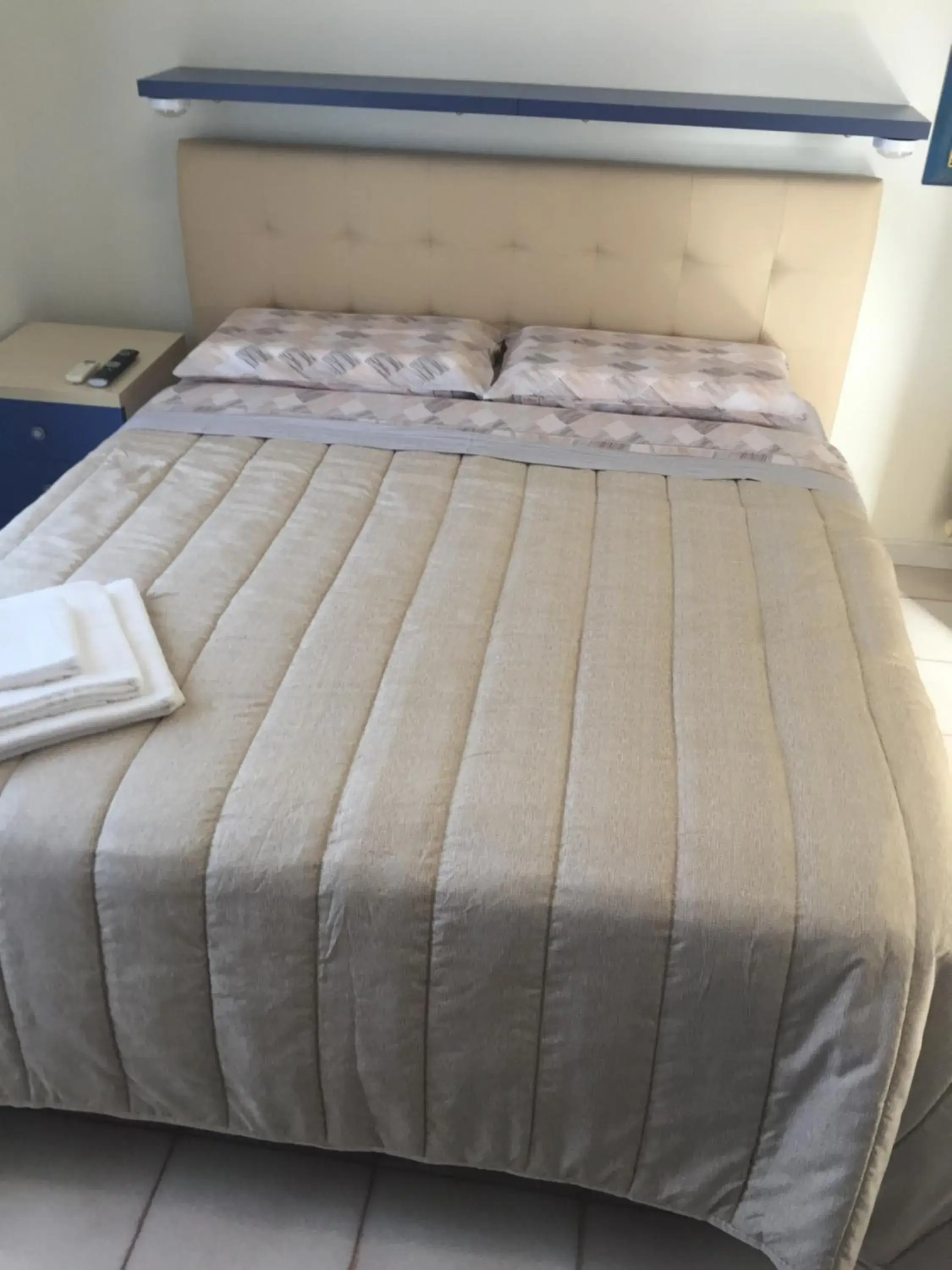 Double Room with Private Bathroom - single occupancy in B&B Villa dei Fiori Double Room with Private Bathroom - single occupancy in B&B Villa dei Fiori