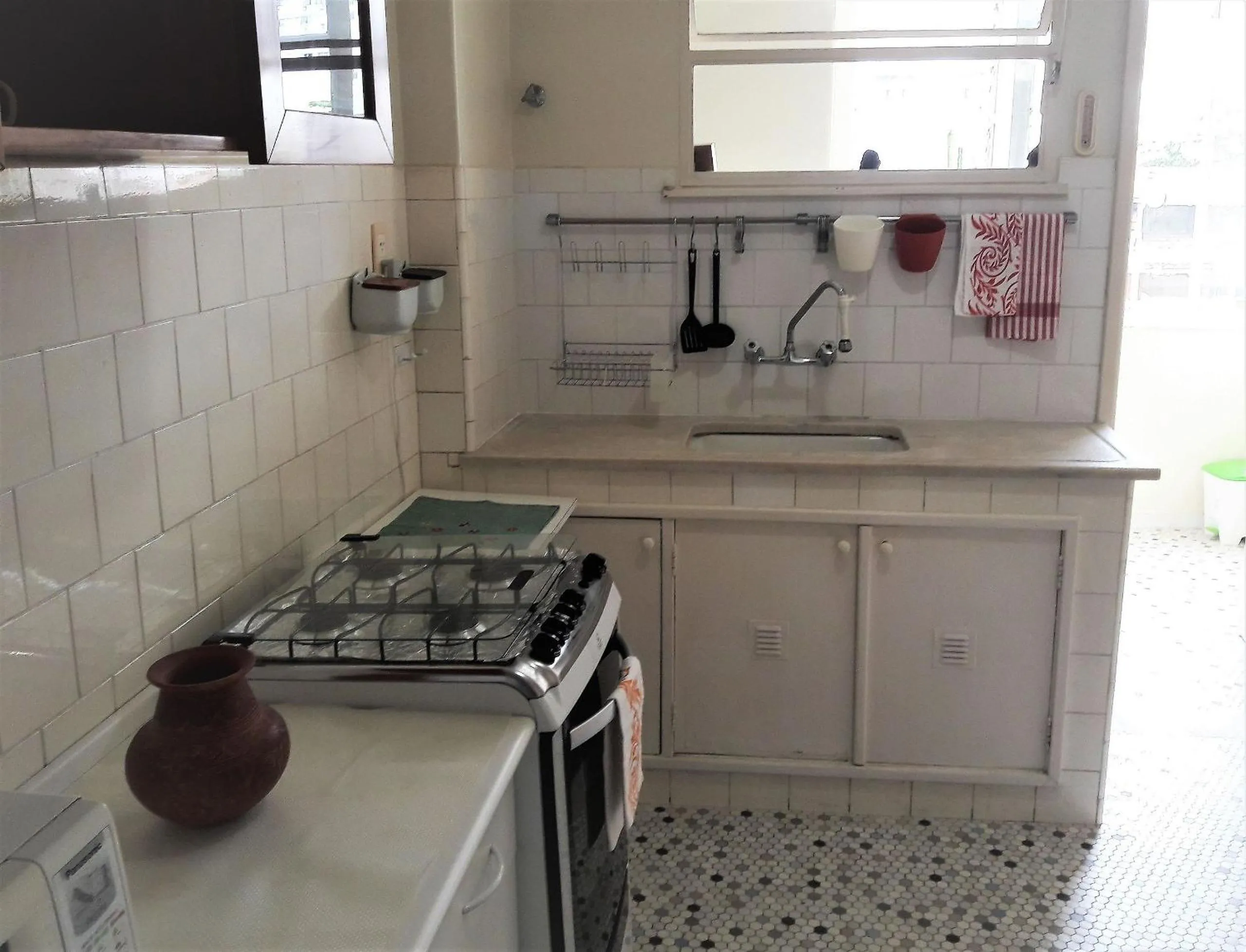 Kitchen or kitchenette in RIO DE JANEIRO - LEBLON BEACH
