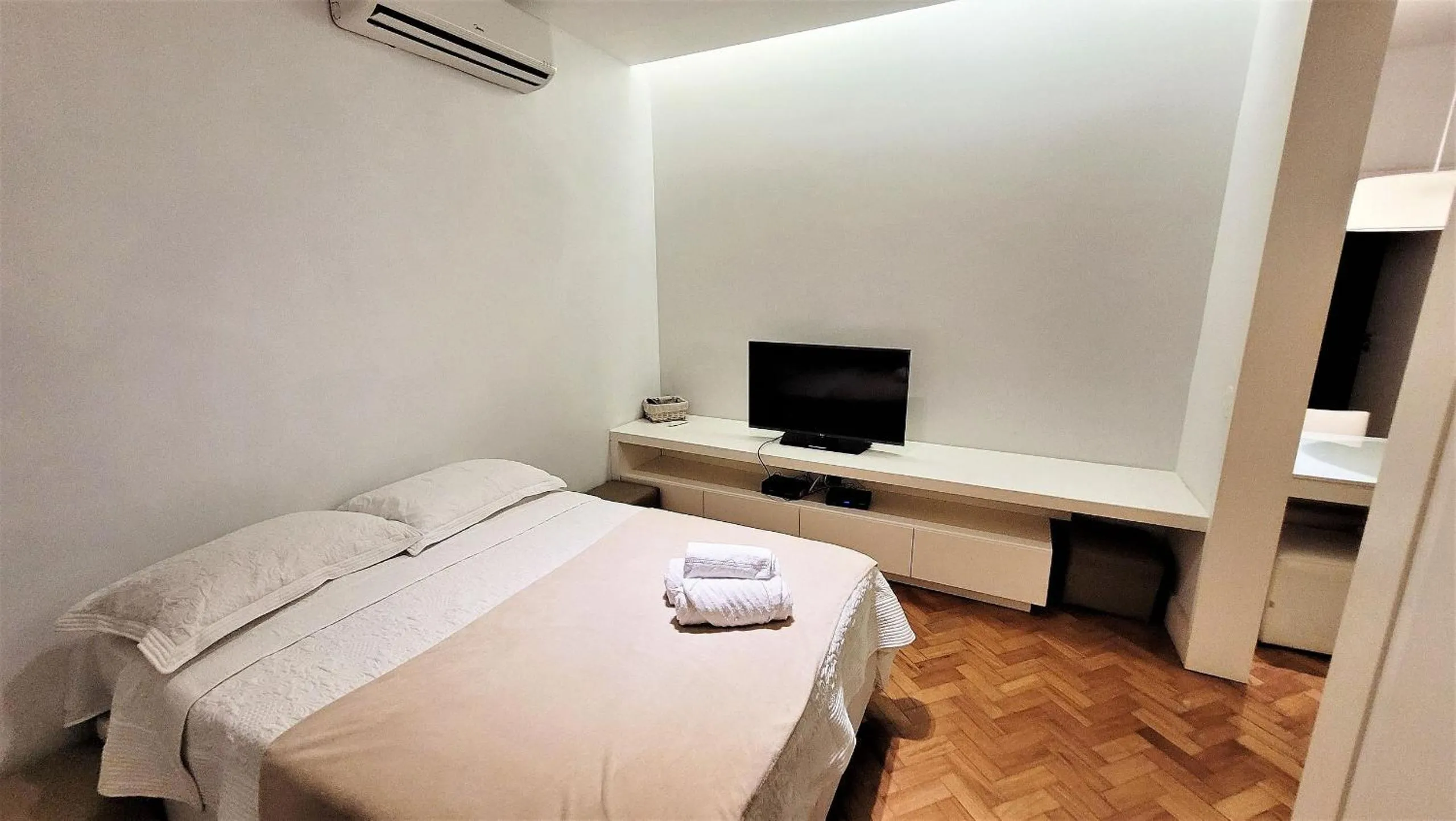Bed in RIO DE JANEIRO - LEBLON BEACH