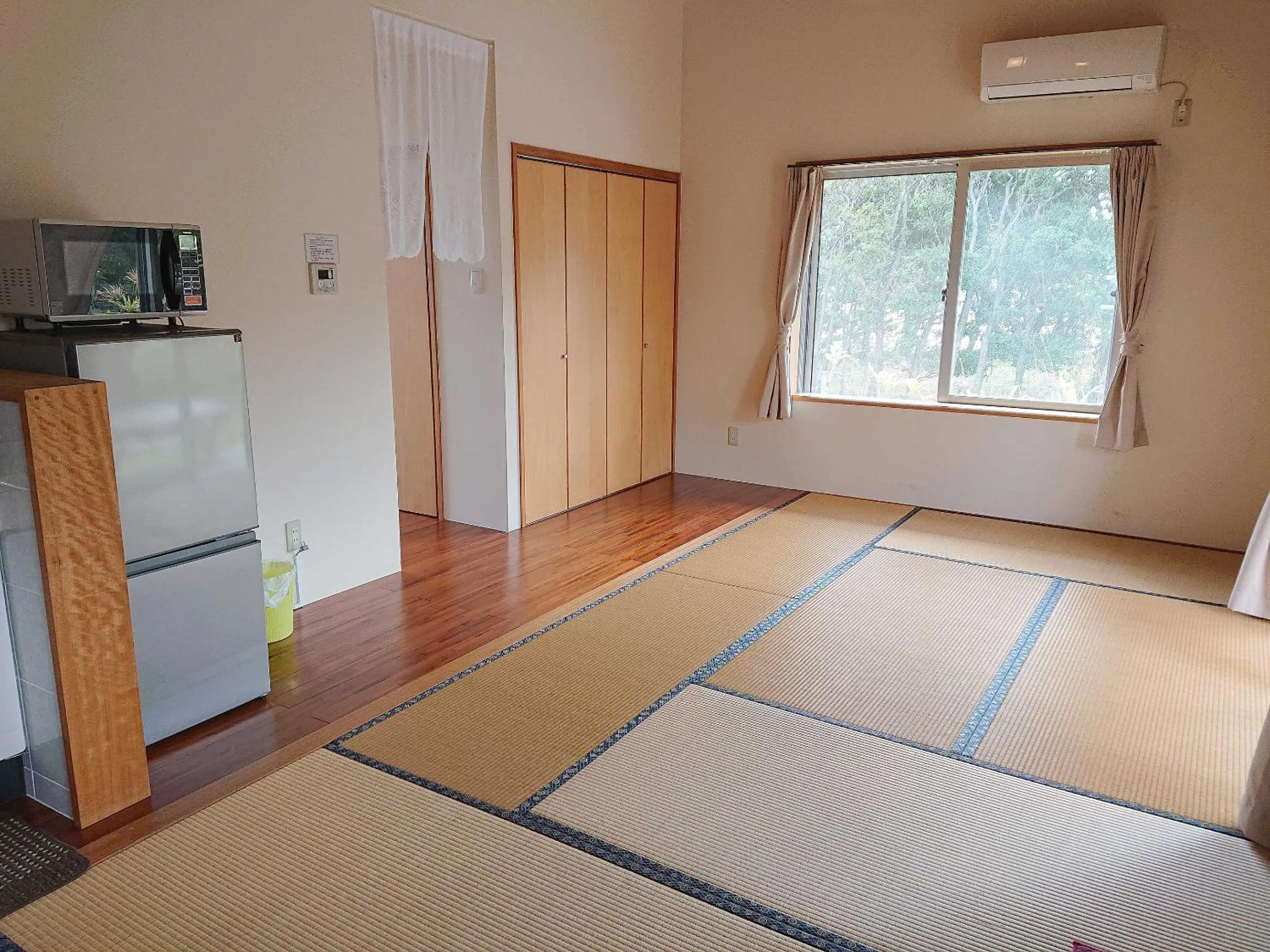 Photo of the whole room, Bed in Kaeruya