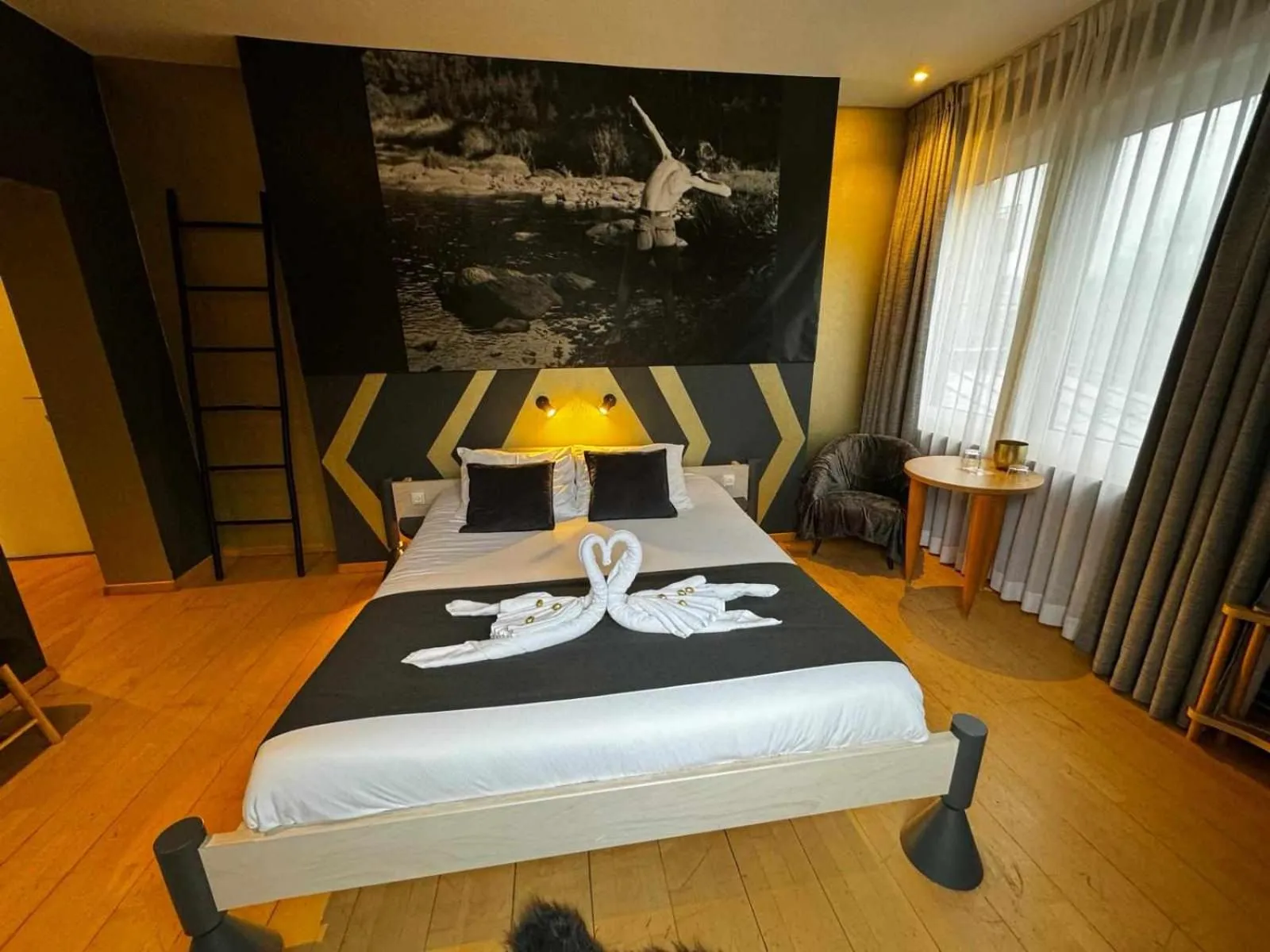 Bed in Hôtel Val de Poix- Logis Hôtel Restaurant