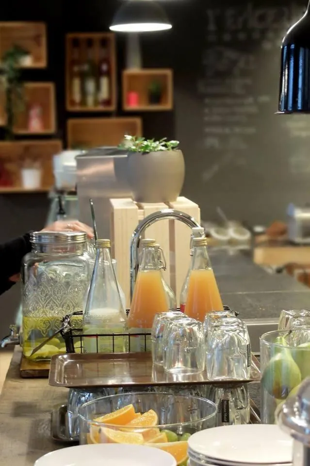 Food and drinks in Hôtel Val de Poix- Logis Hôtel Restaurant