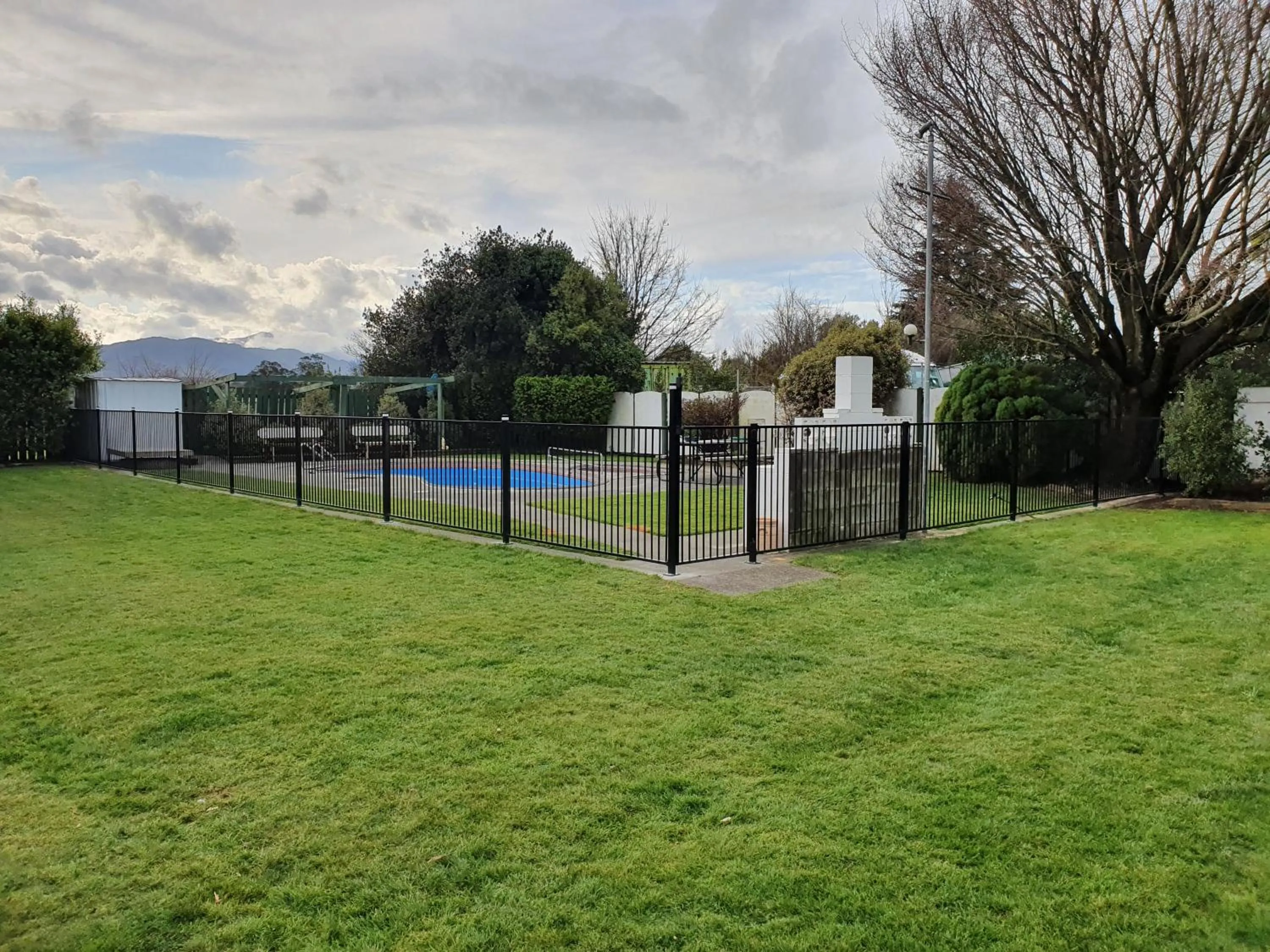 Swimming pool in Matador Motel