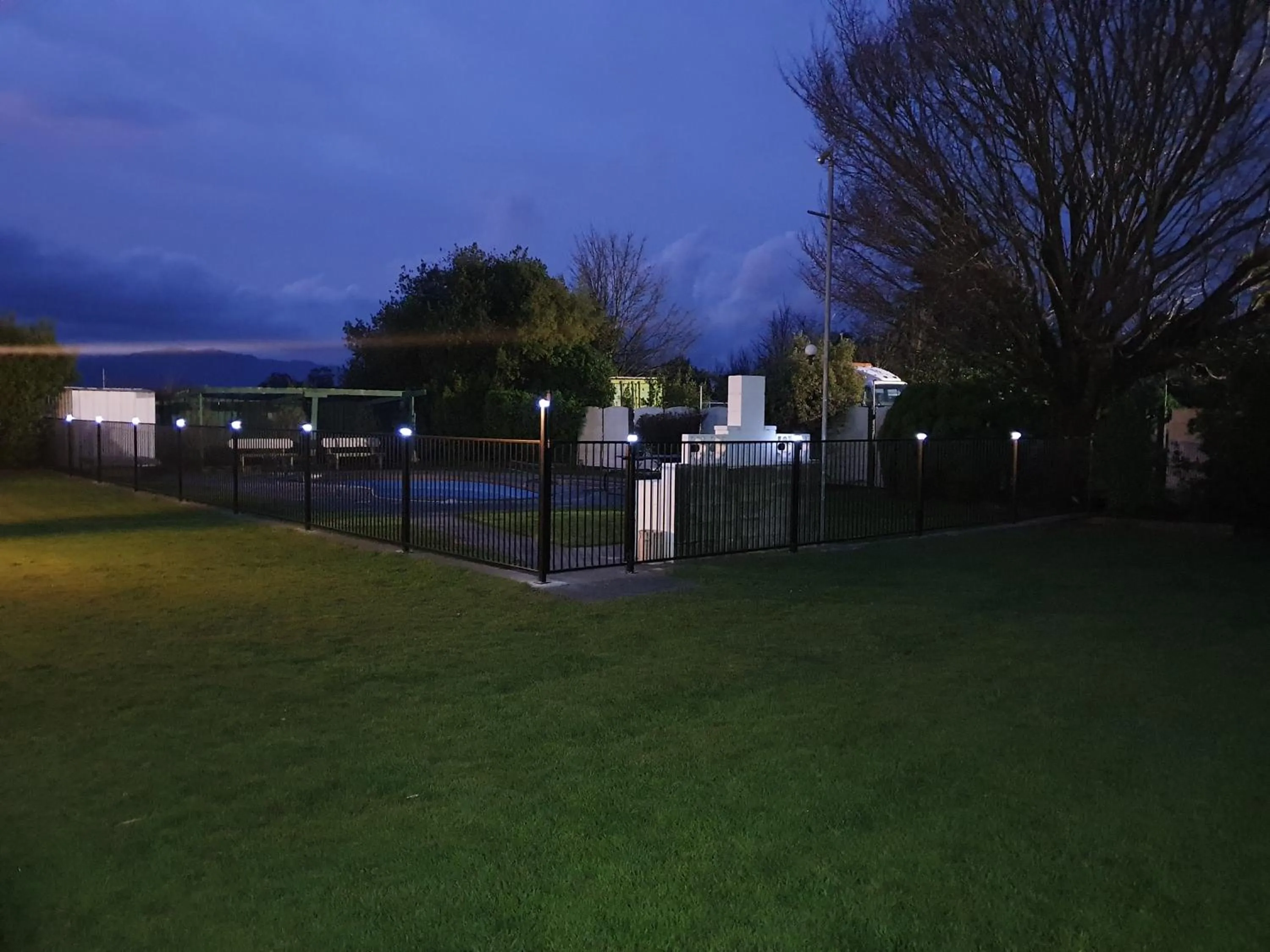 Swimming pool in Matador Motel