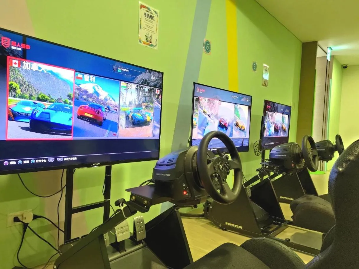 Game Room in Walden Hotel