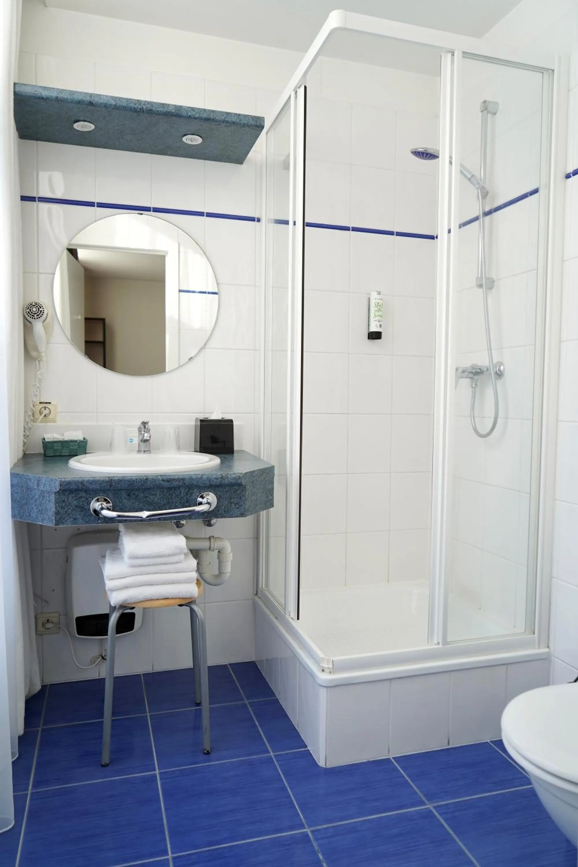 Bathroom in Hotel Prins Boudewijn