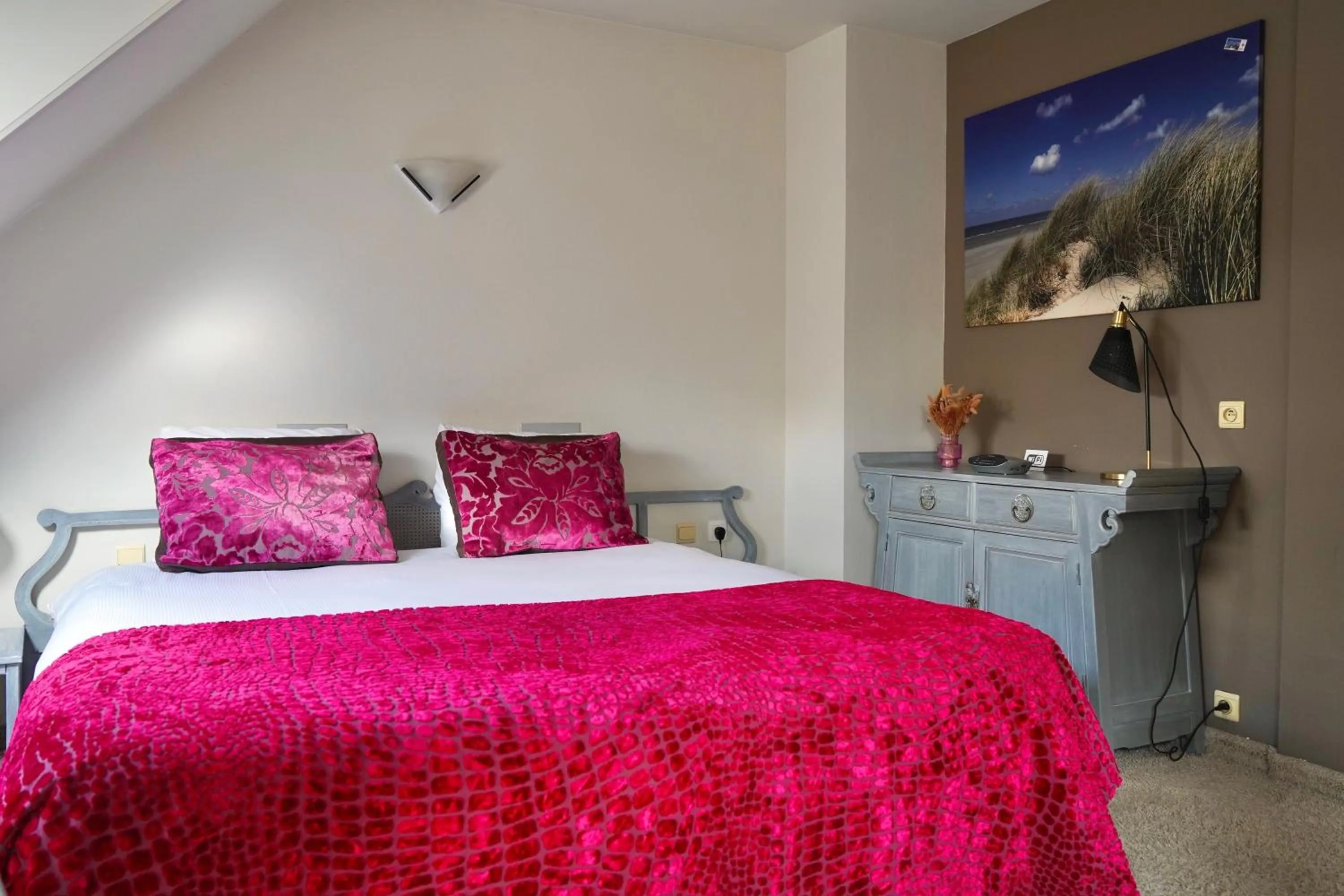 Bedroom, Bed in Hotel Prins Boudewijn