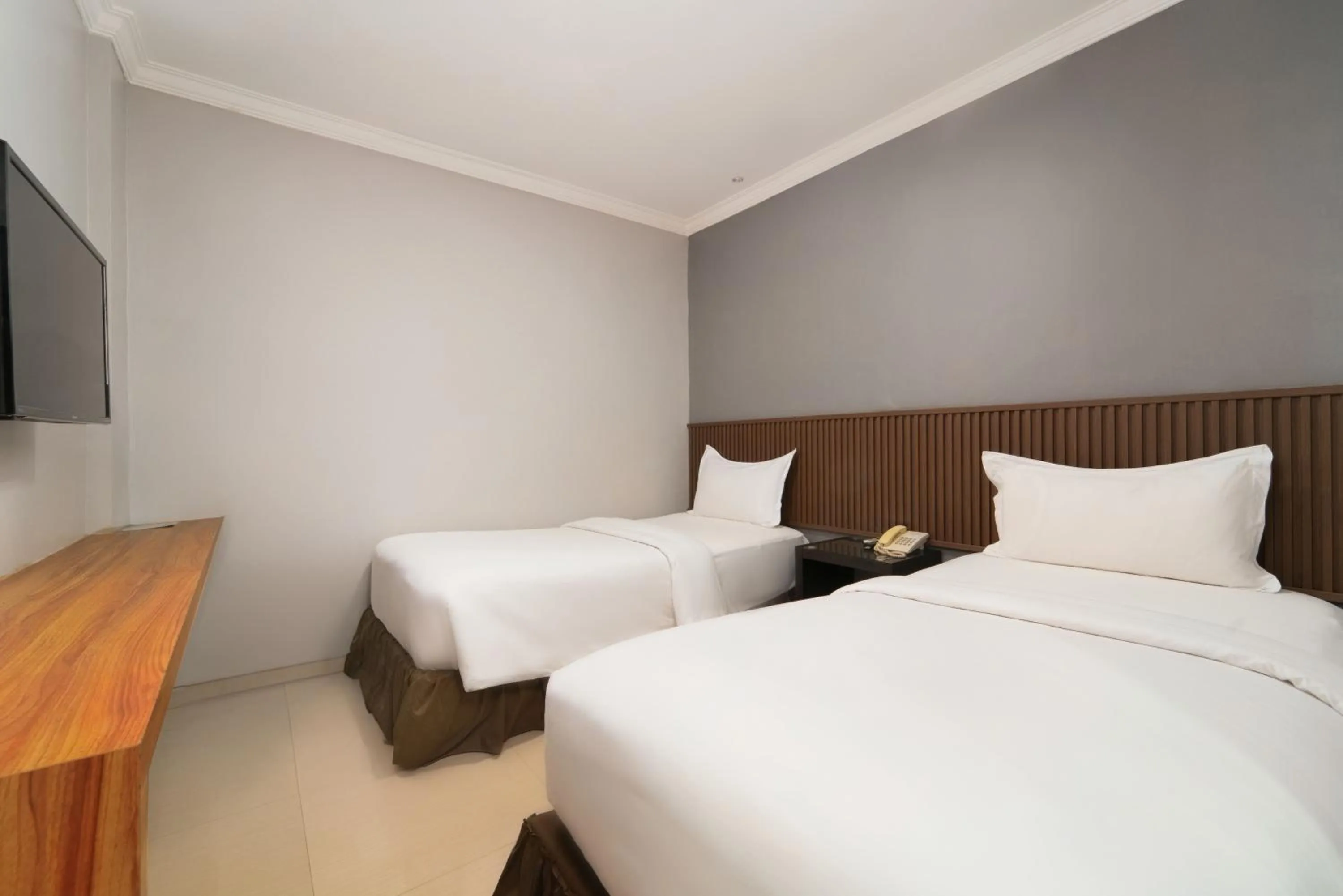 Property building, Bed in Barelang Hotel Nagoya Batam