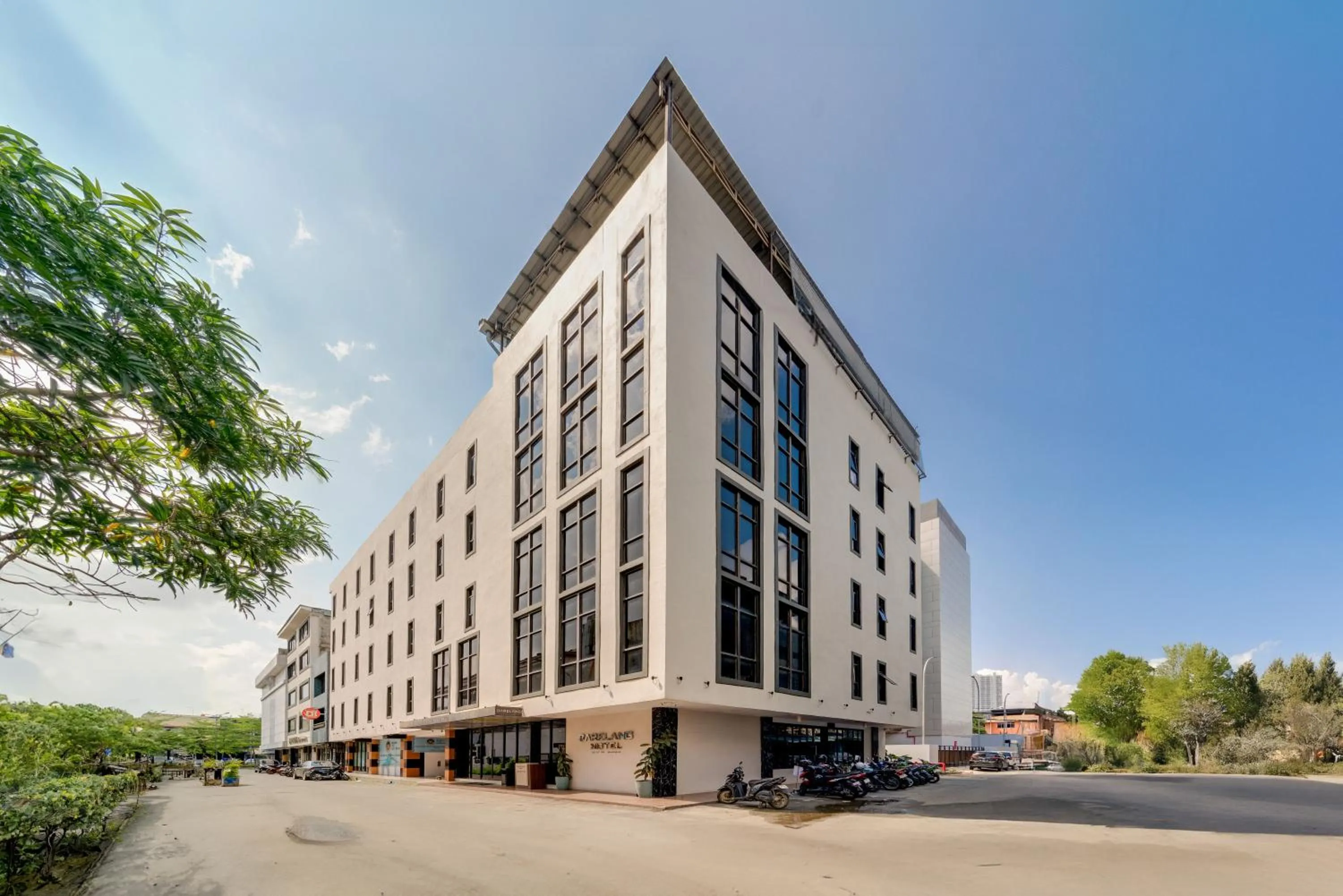 Property building in Barelang Hotel Nagoya Batam