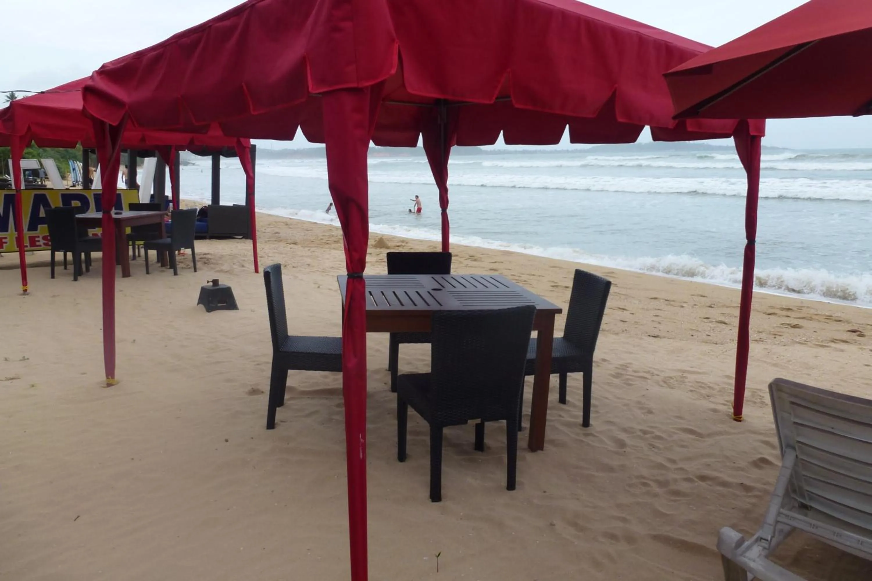 Restaurant/places to eat in Samaru Beach House