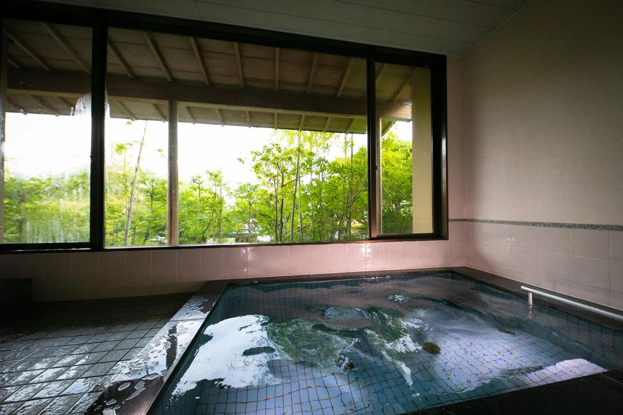 Hot Spring Bath in Ryotei Jyusouya