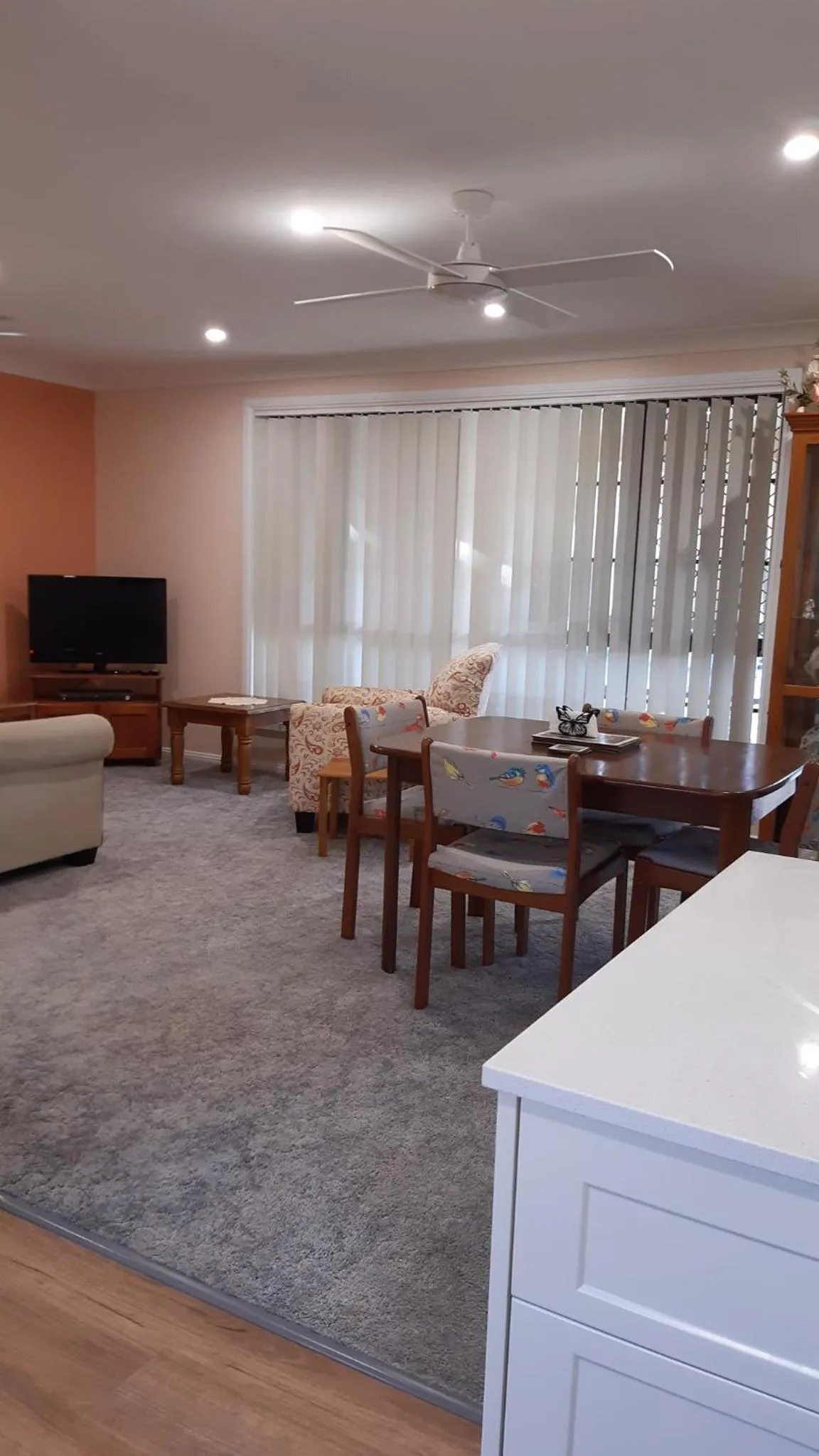 Dining area in Butterfly Cottage