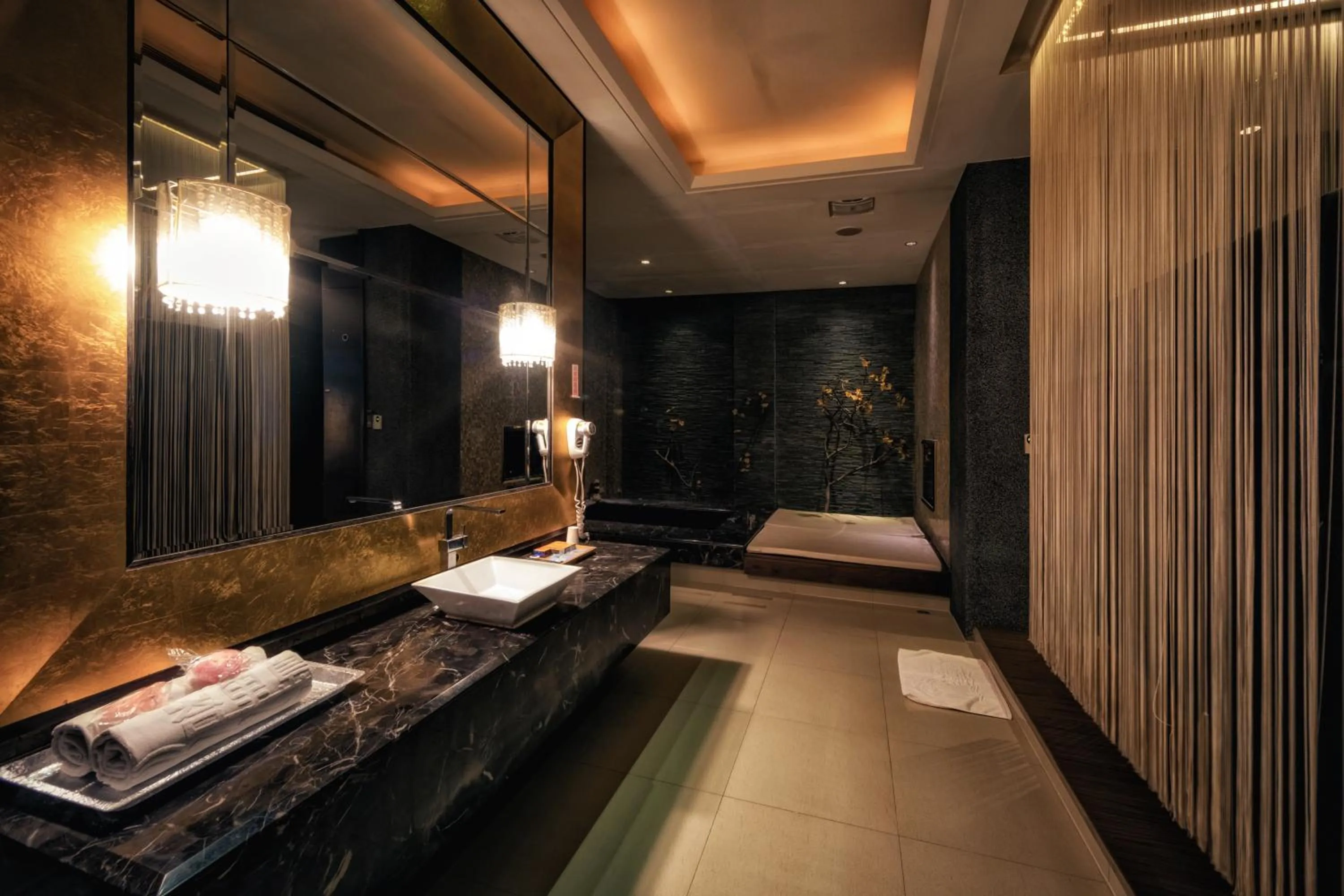 Bathroom in Bali Motel - Zhongli