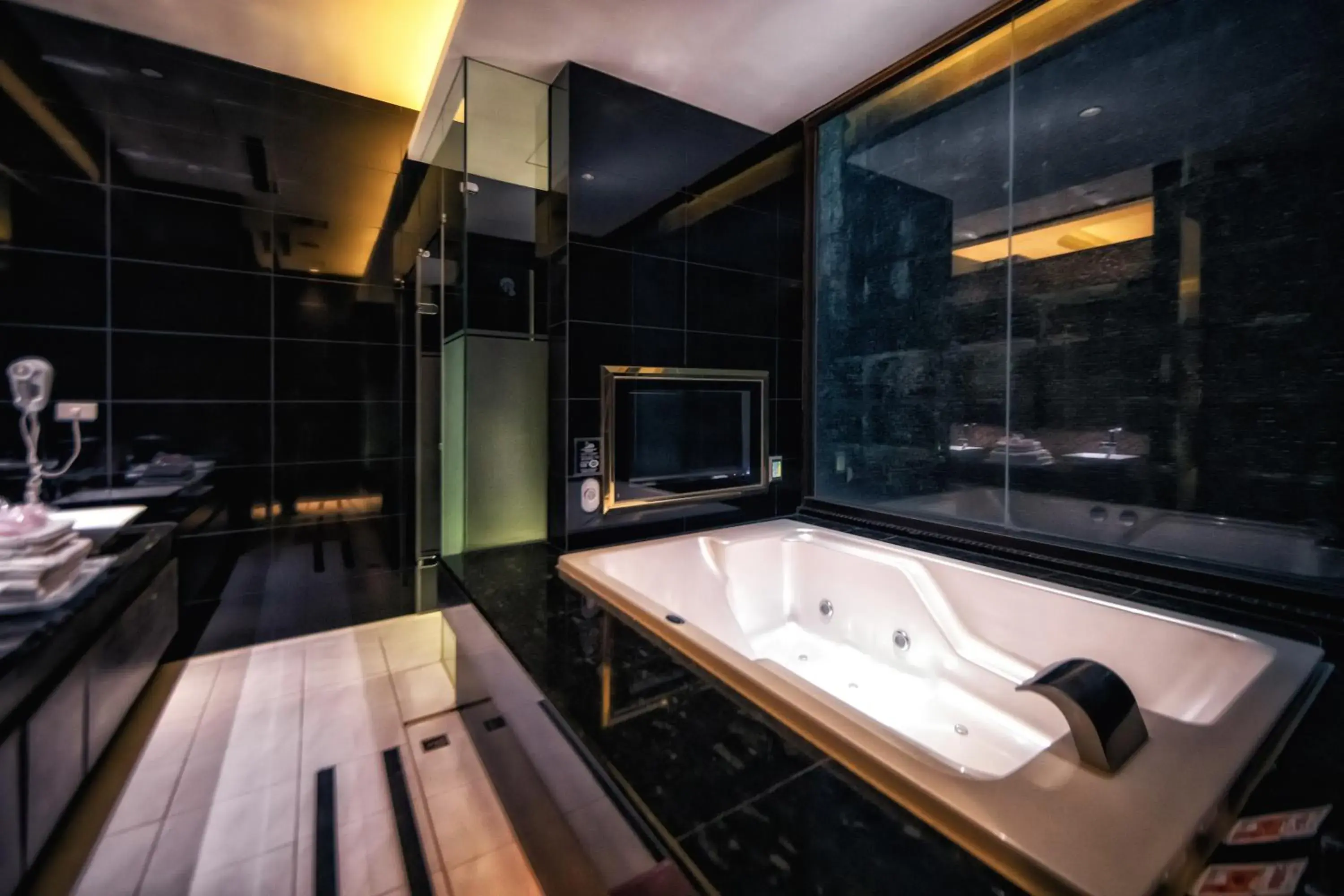 Bathroom in Bali Motel - Zhongli Bathroom in Bali Motel - Zhongli