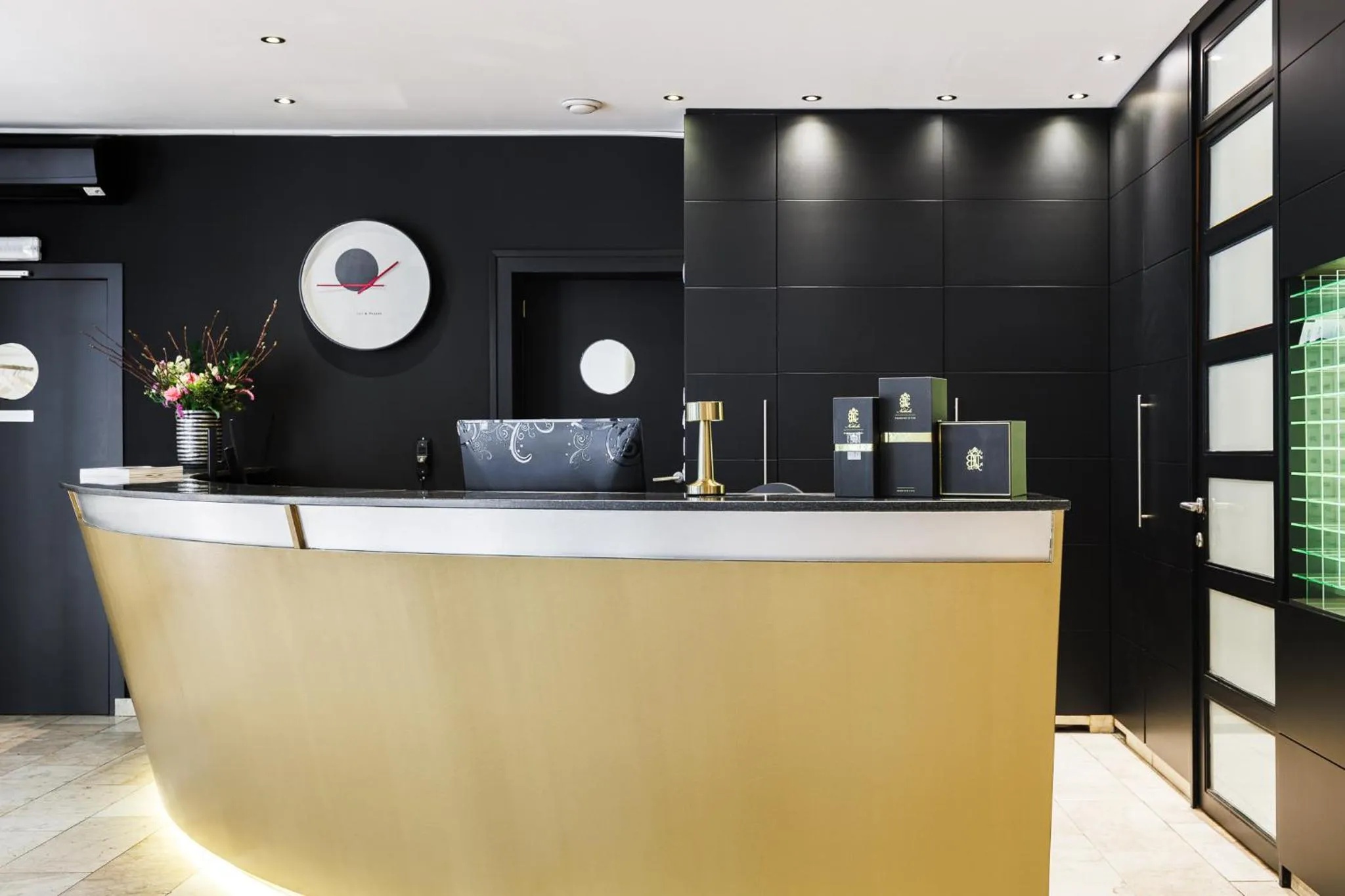 Lobby or reception in Hotel Saint Sauveur by WP Hotels