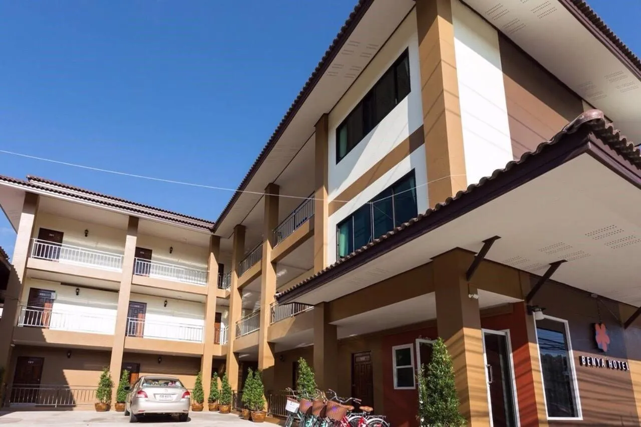 Property building in Benya Hotel โรงแรมเบญญา