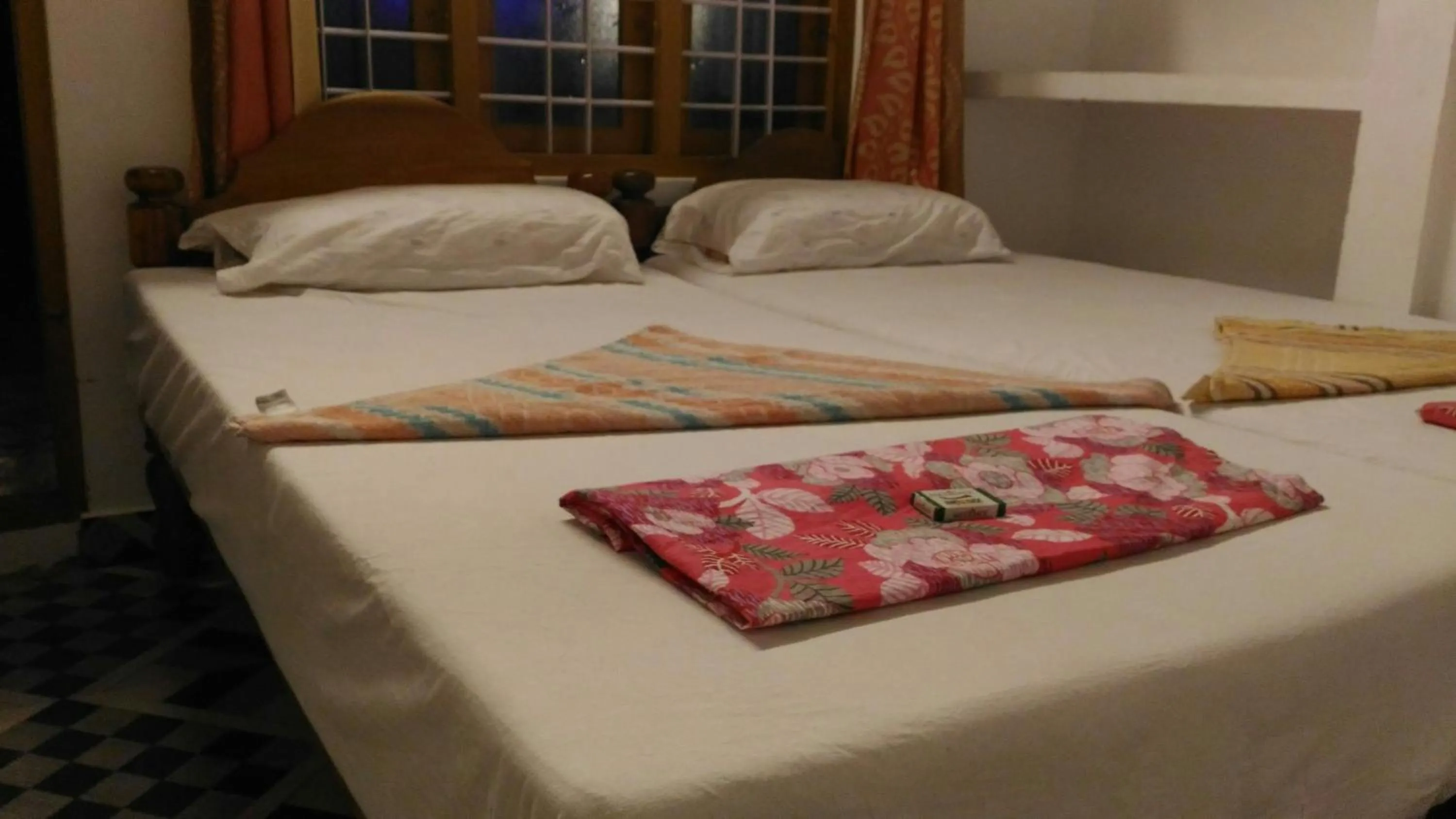 Bed in Marari Das Beach Villa