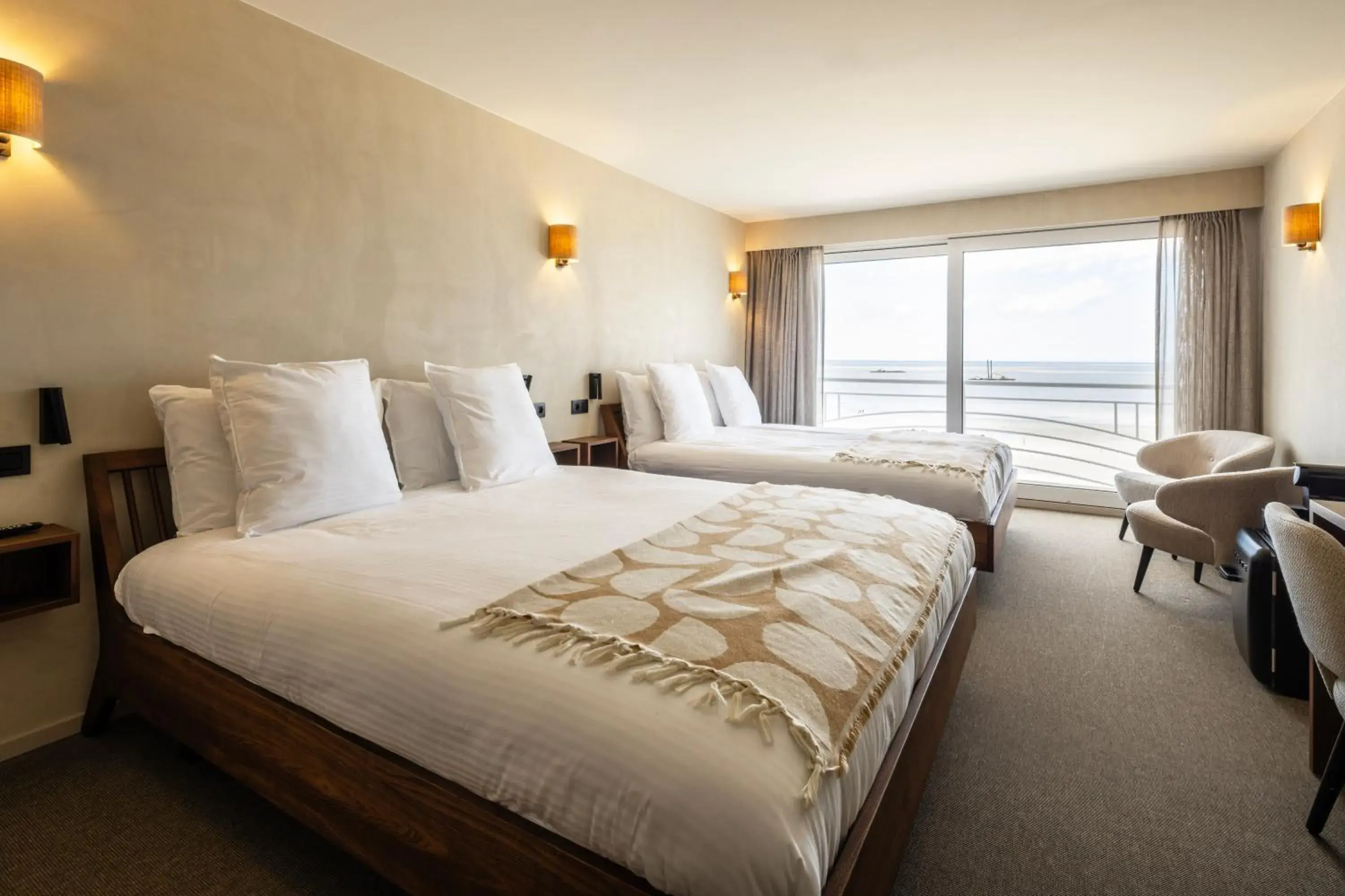 Quadruple Room with Sea View - Dogs Allowed in Hotel Beach Palace by CW Hotel Collection Quadruple Room with Sea View - Dogs Allowed in Hotel Beach Palace by CW Hotel Collection