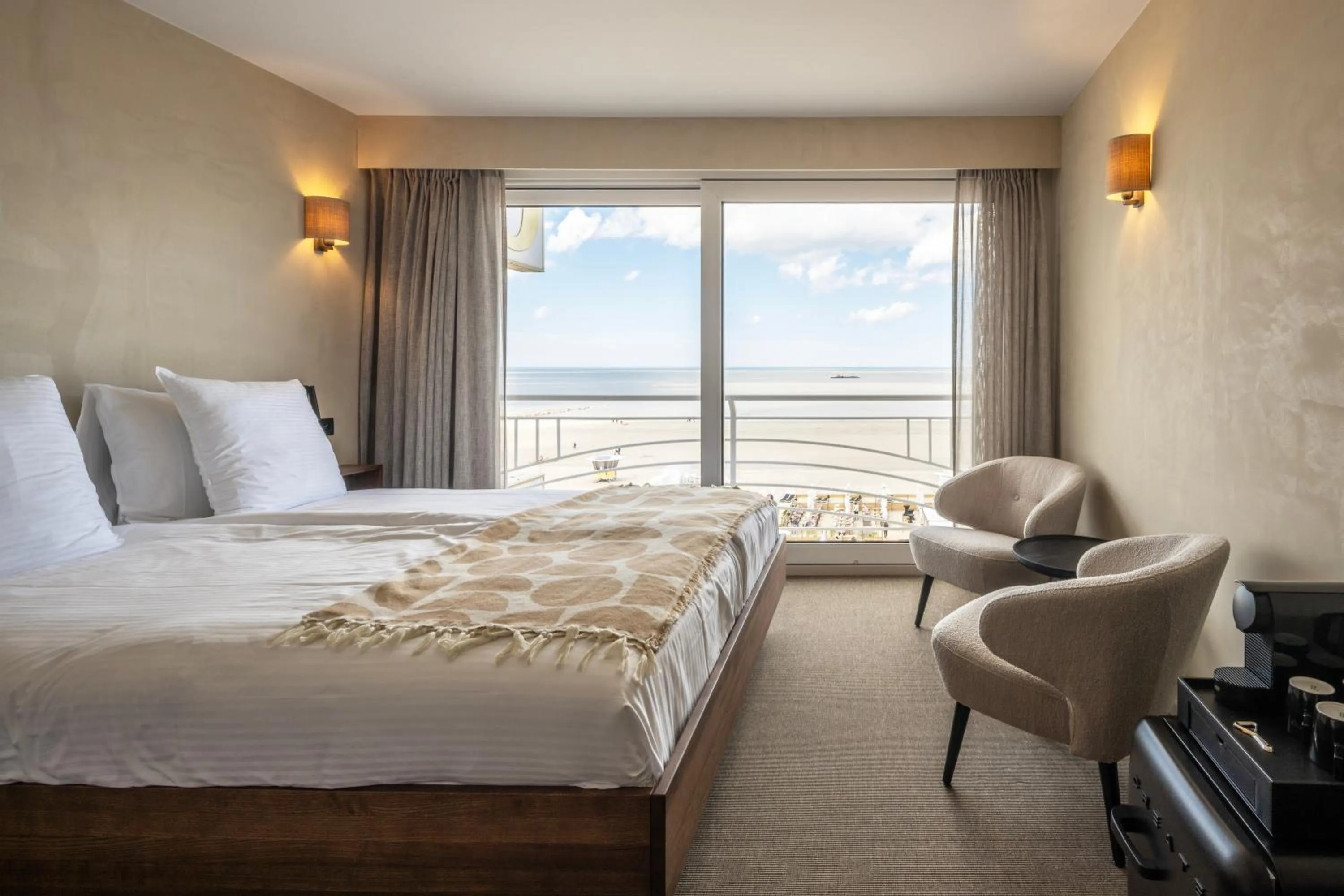 Bed in Hotel Beach Palace by CW Hotel Collection