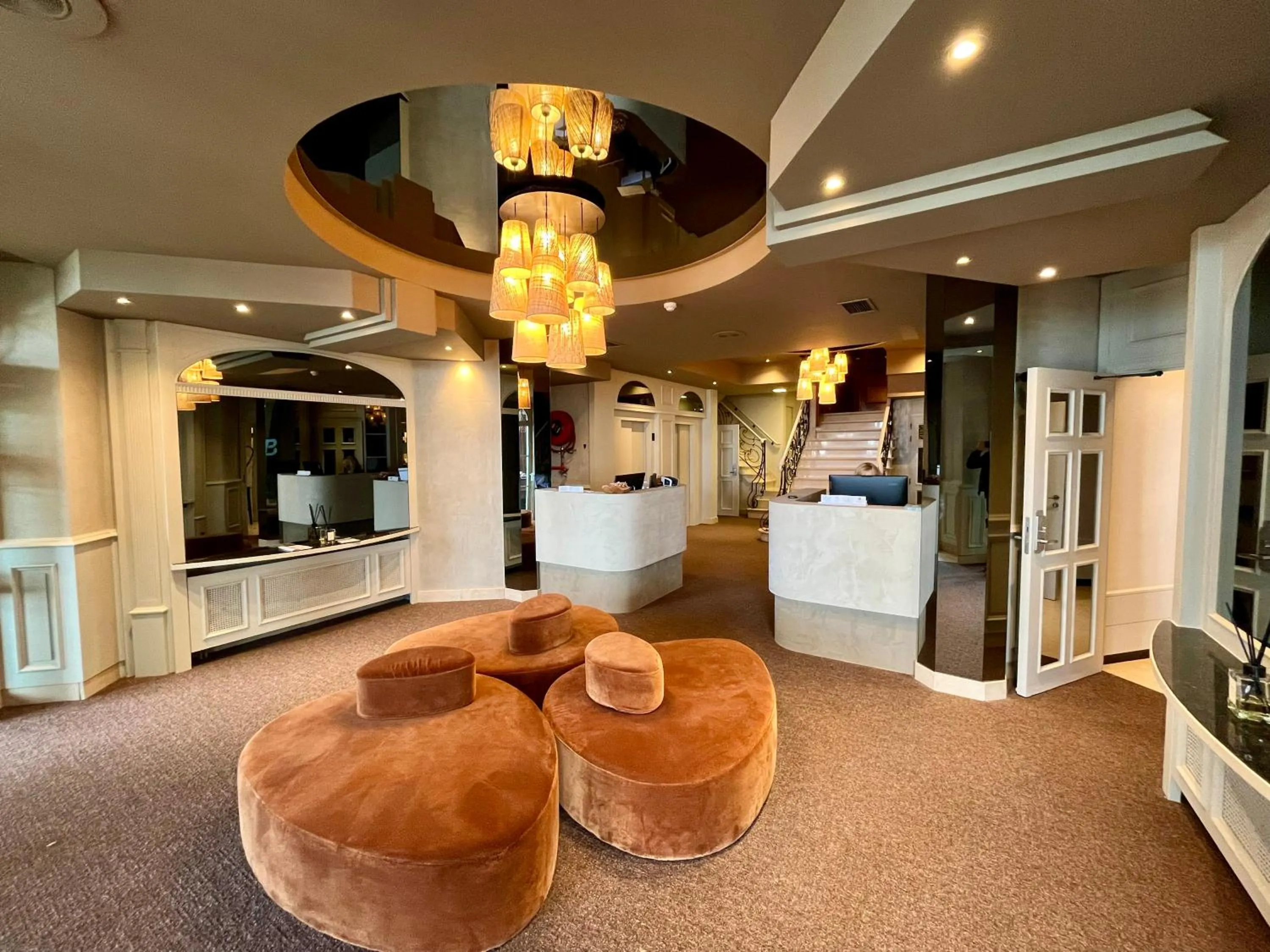 Lobby or reception in Hotel Beach Palace by CW Hotel Collection