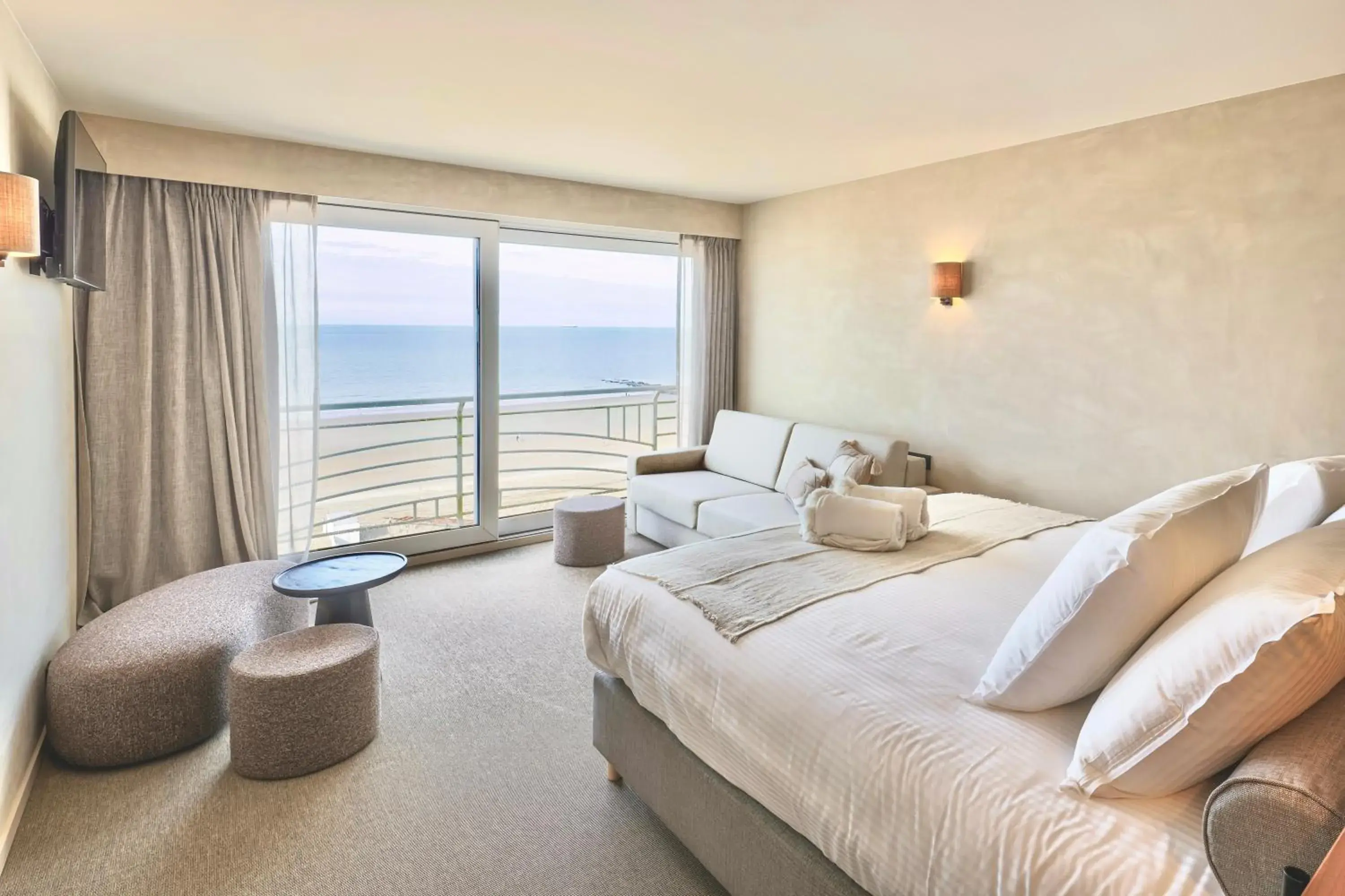 Family Room with Sea View - Pet Free Room in Hotel Beach Palace by CW Hotel Collection Family Room with Sea View - Pet Free Room in Hotel Beach Palace by CW Hotel Collection