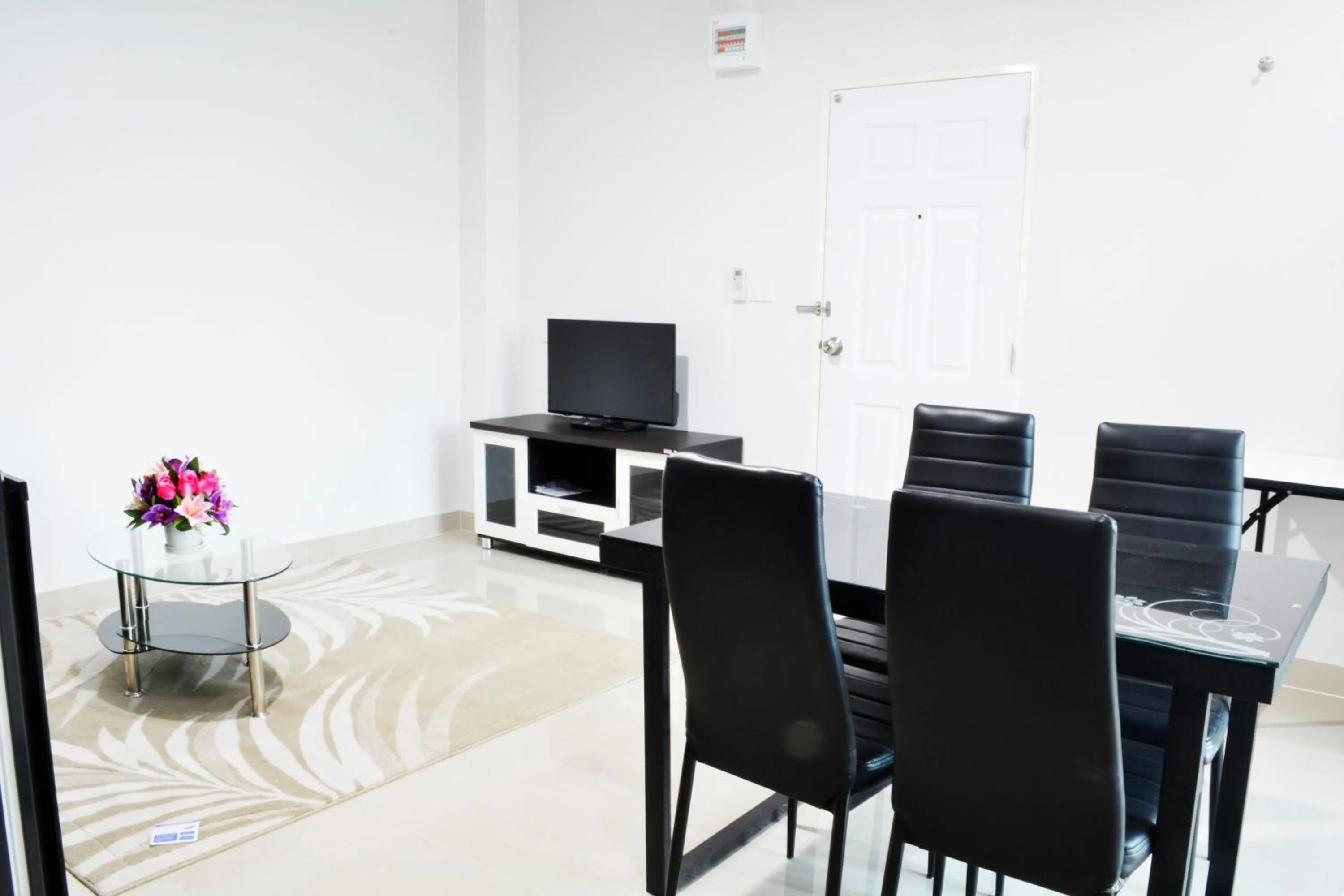 TV and multimedia in Connect Apartment