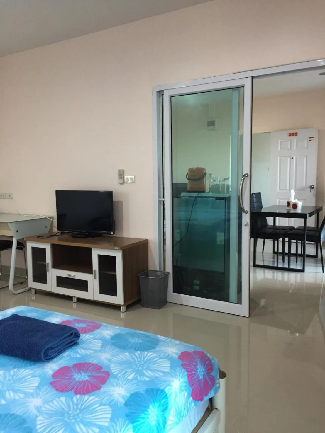 TV and multimedia in Connect Apartment