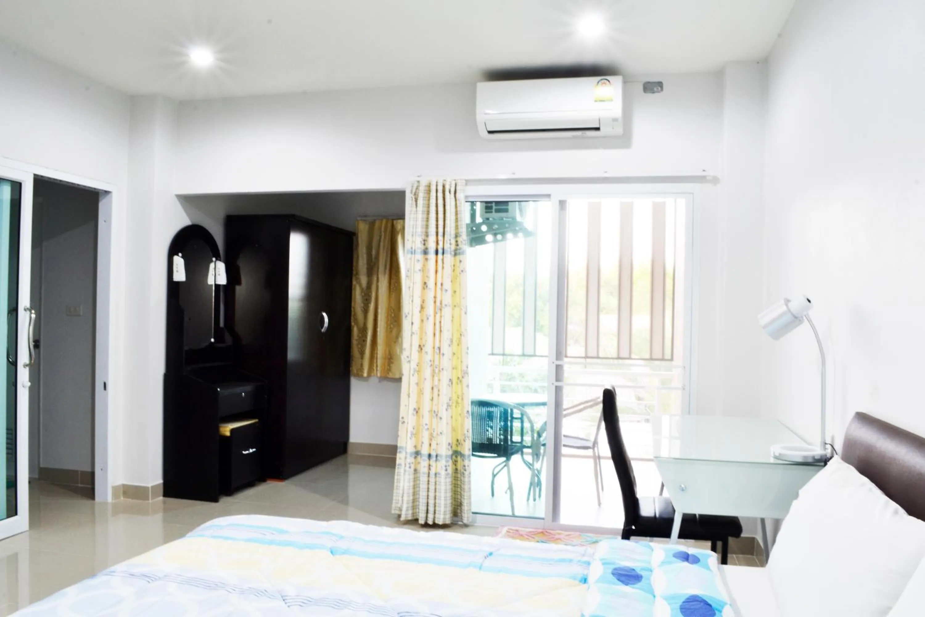 Photo of the whole room, Bed in Connect Apartment