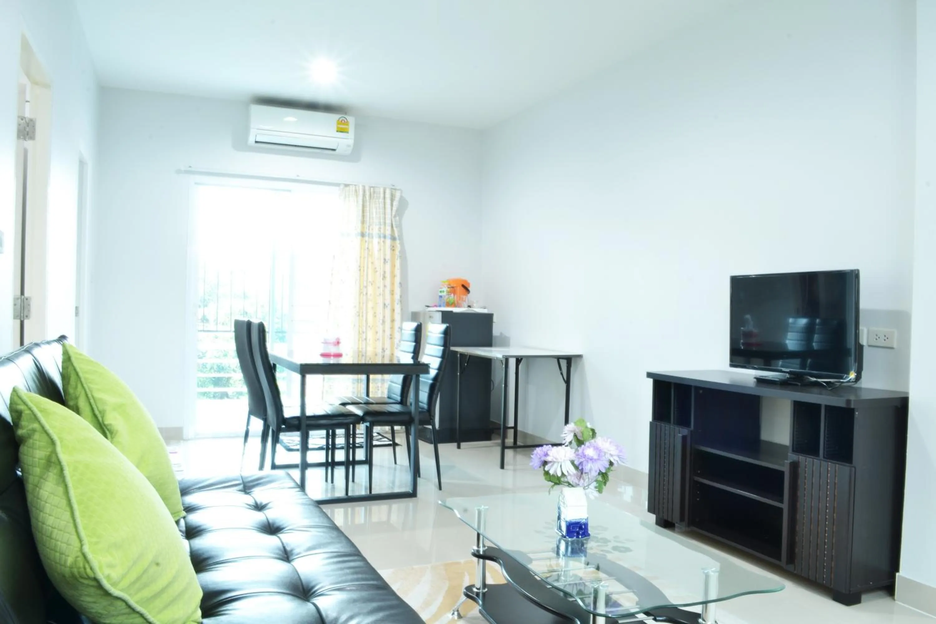 TV and multimedia in Connect Apartment