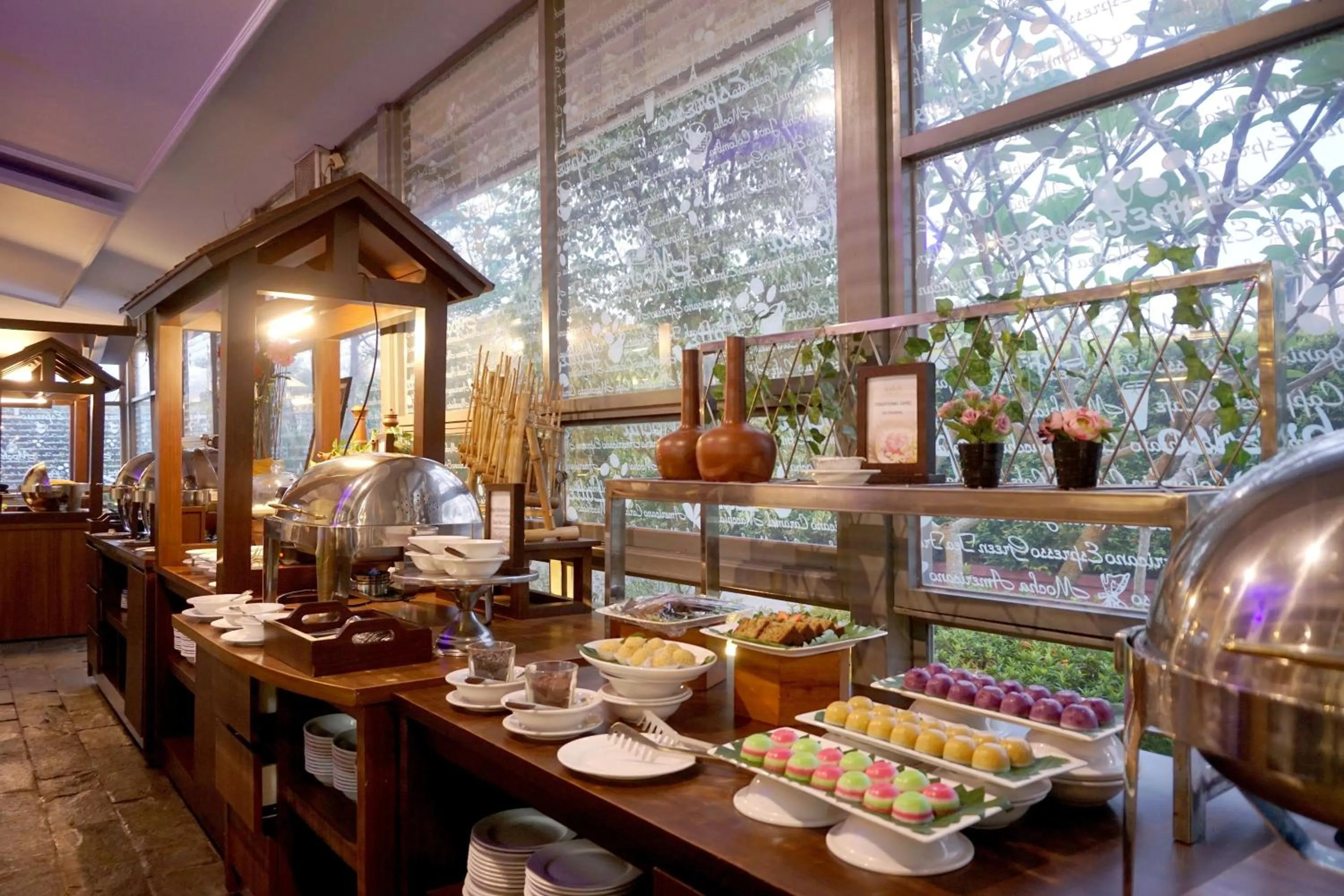 Food in Forbis Hotel