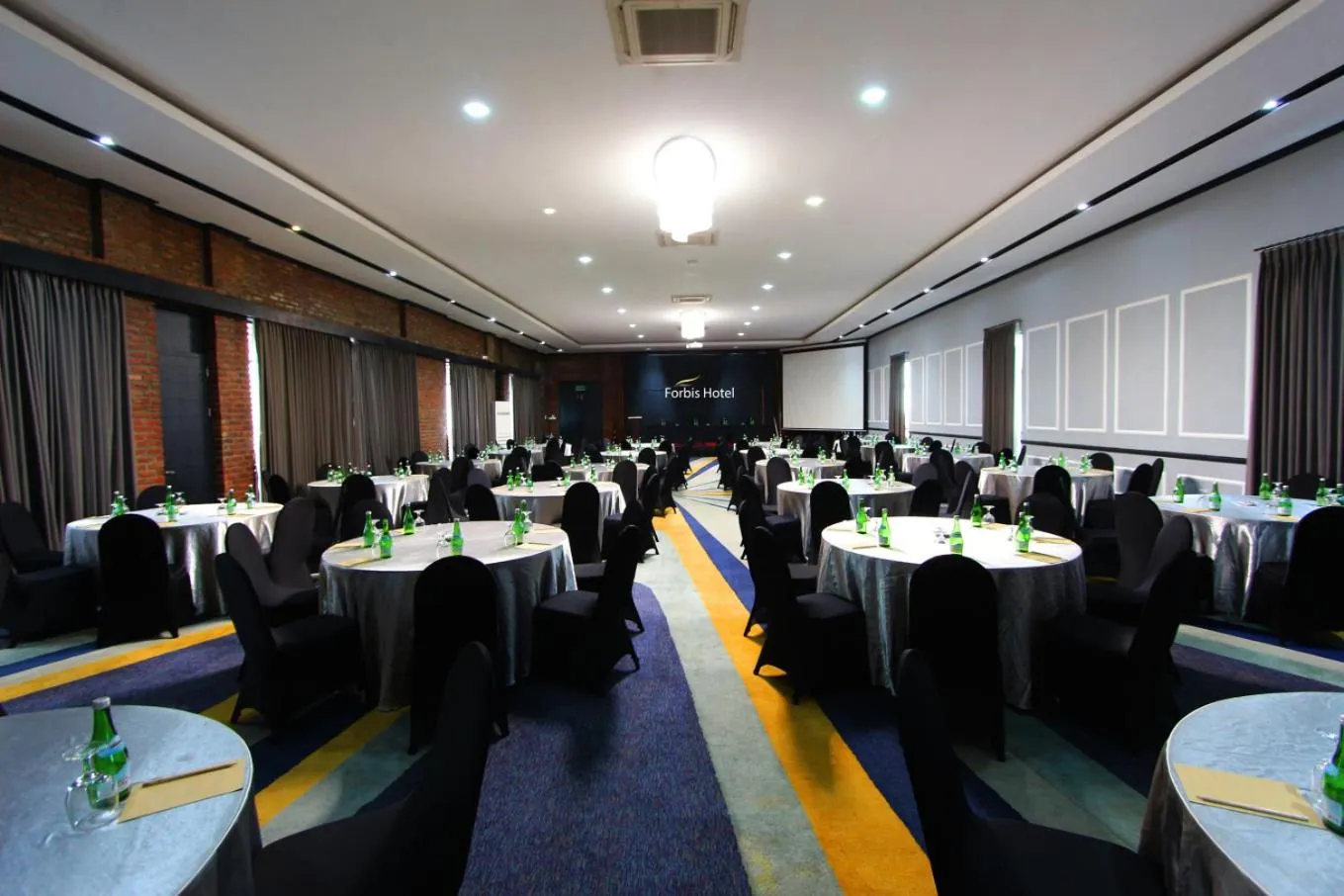 Meeting/conference room in Forbis Hotel
