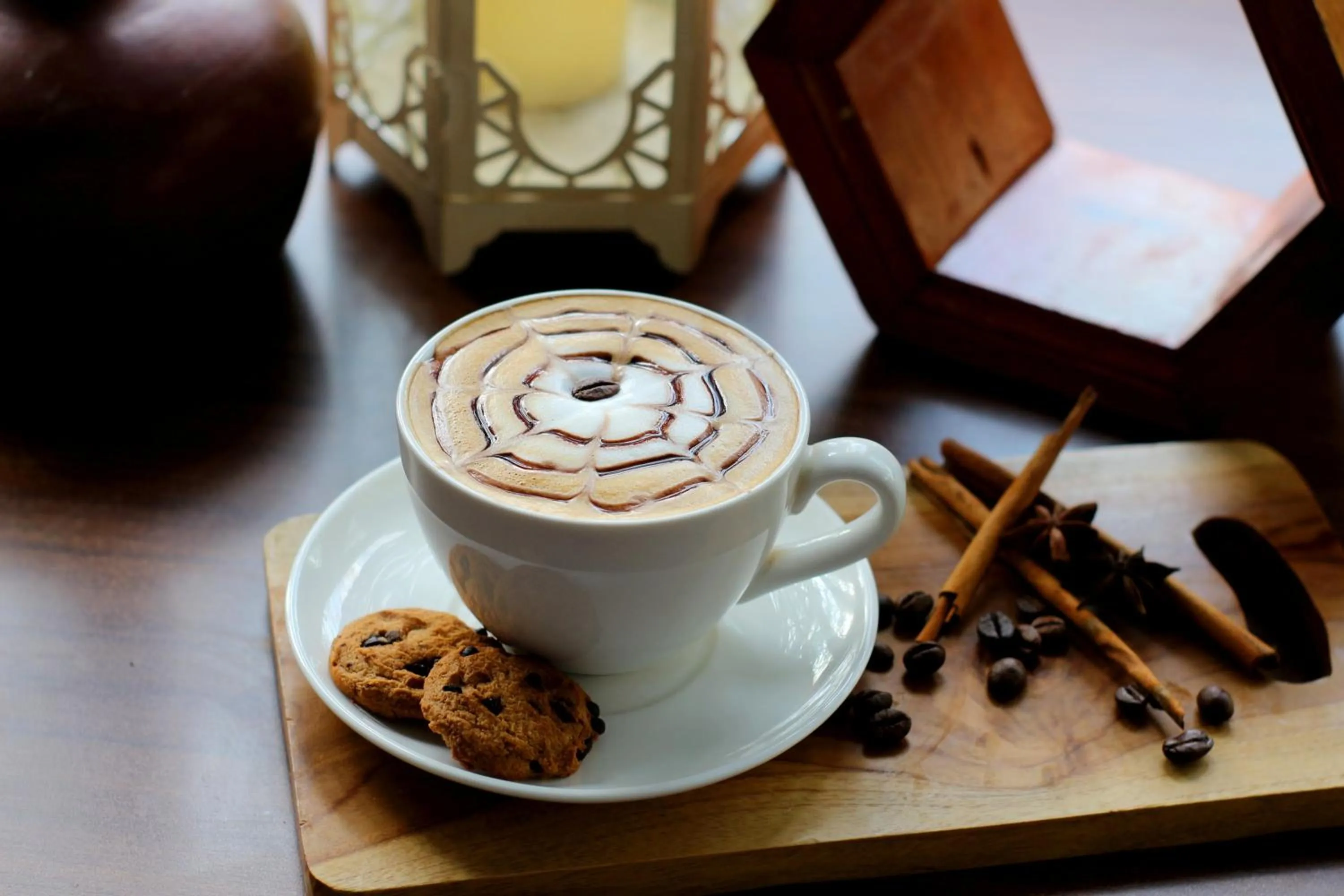 Coffee/tea facilities in Forbis Hotel