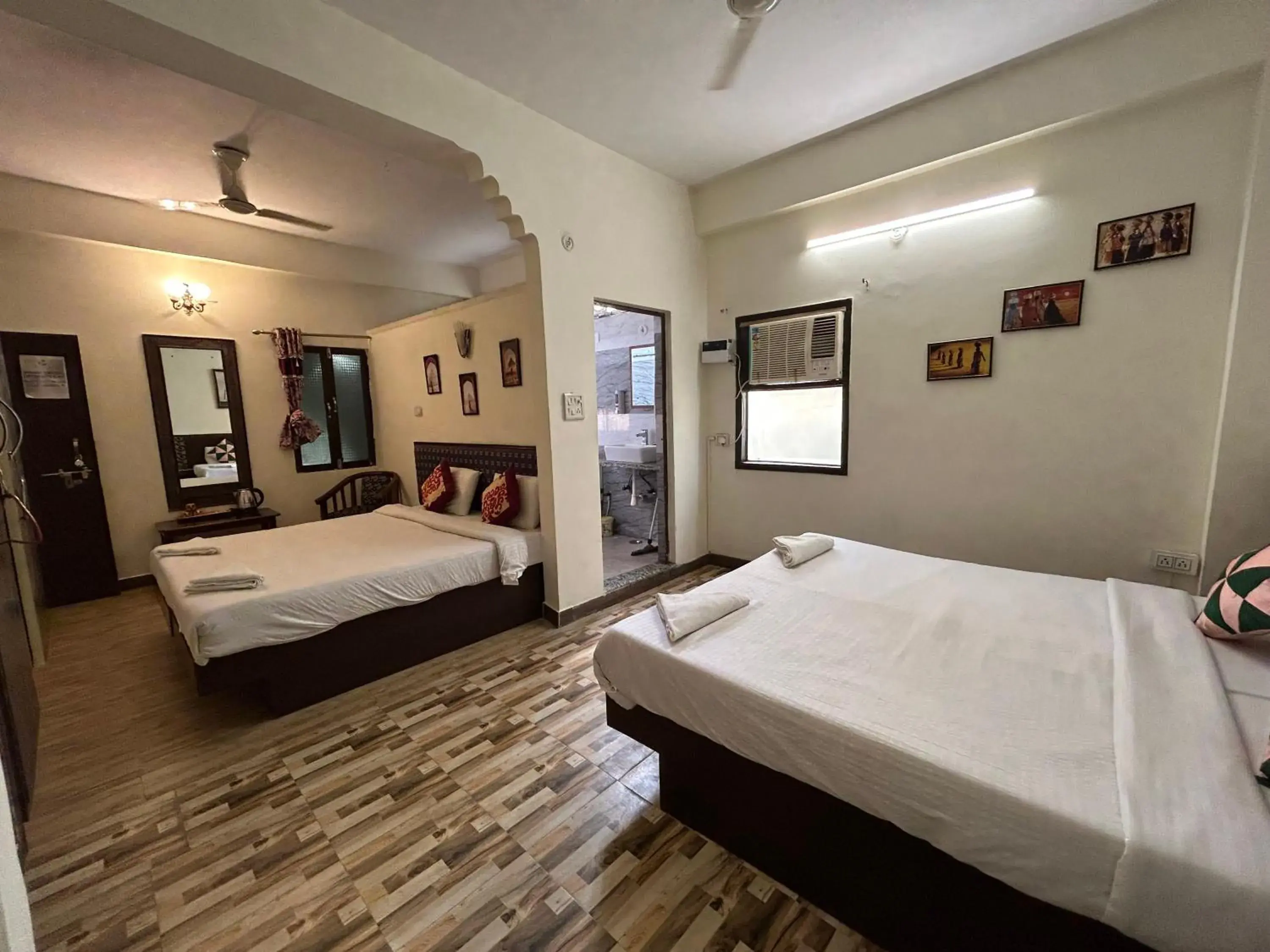 Superior Double Room in Max Guest House Superior Double Room in Max Guest House