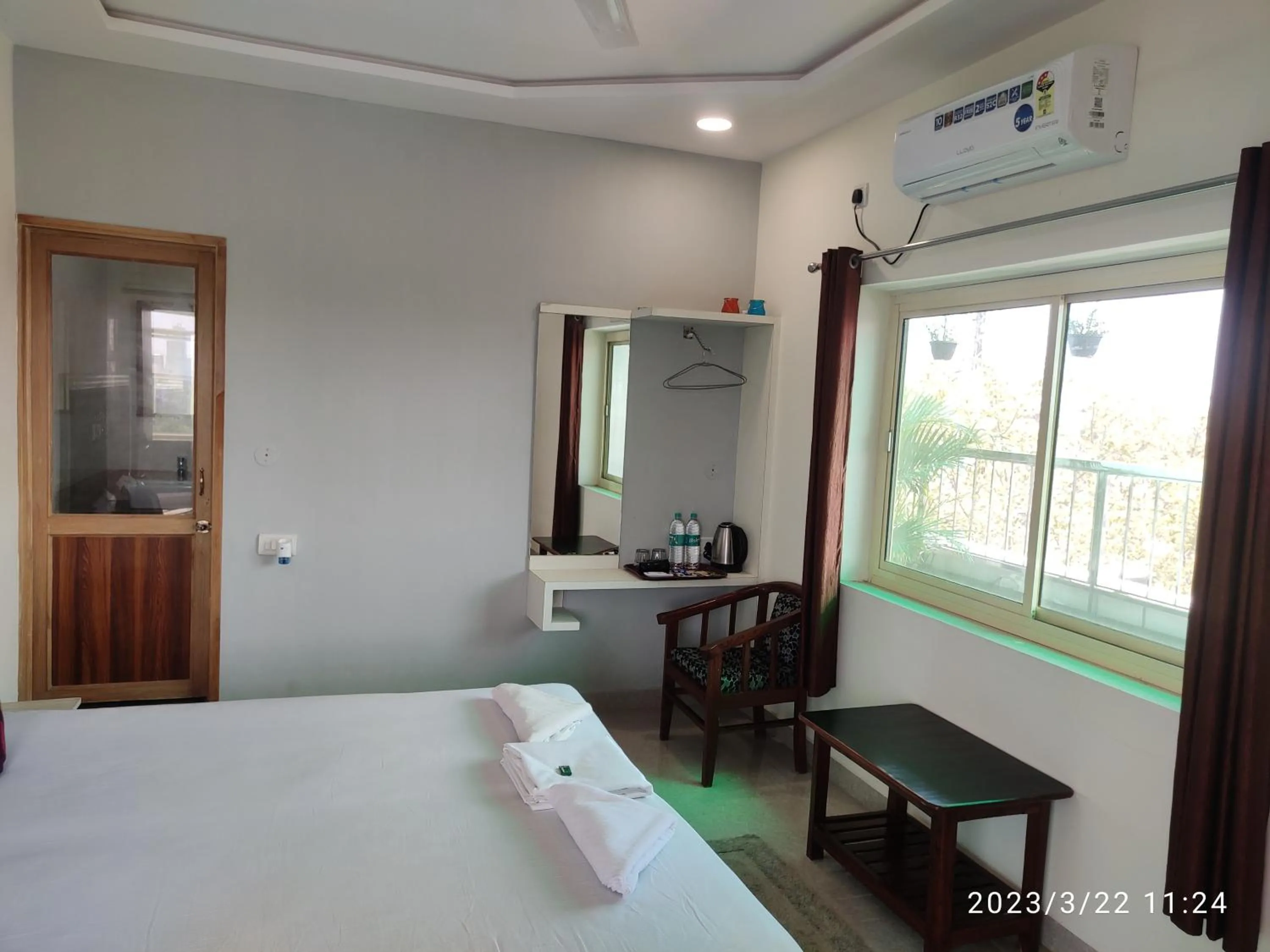 Deluxe Double Room with Balcony in Max Guest House