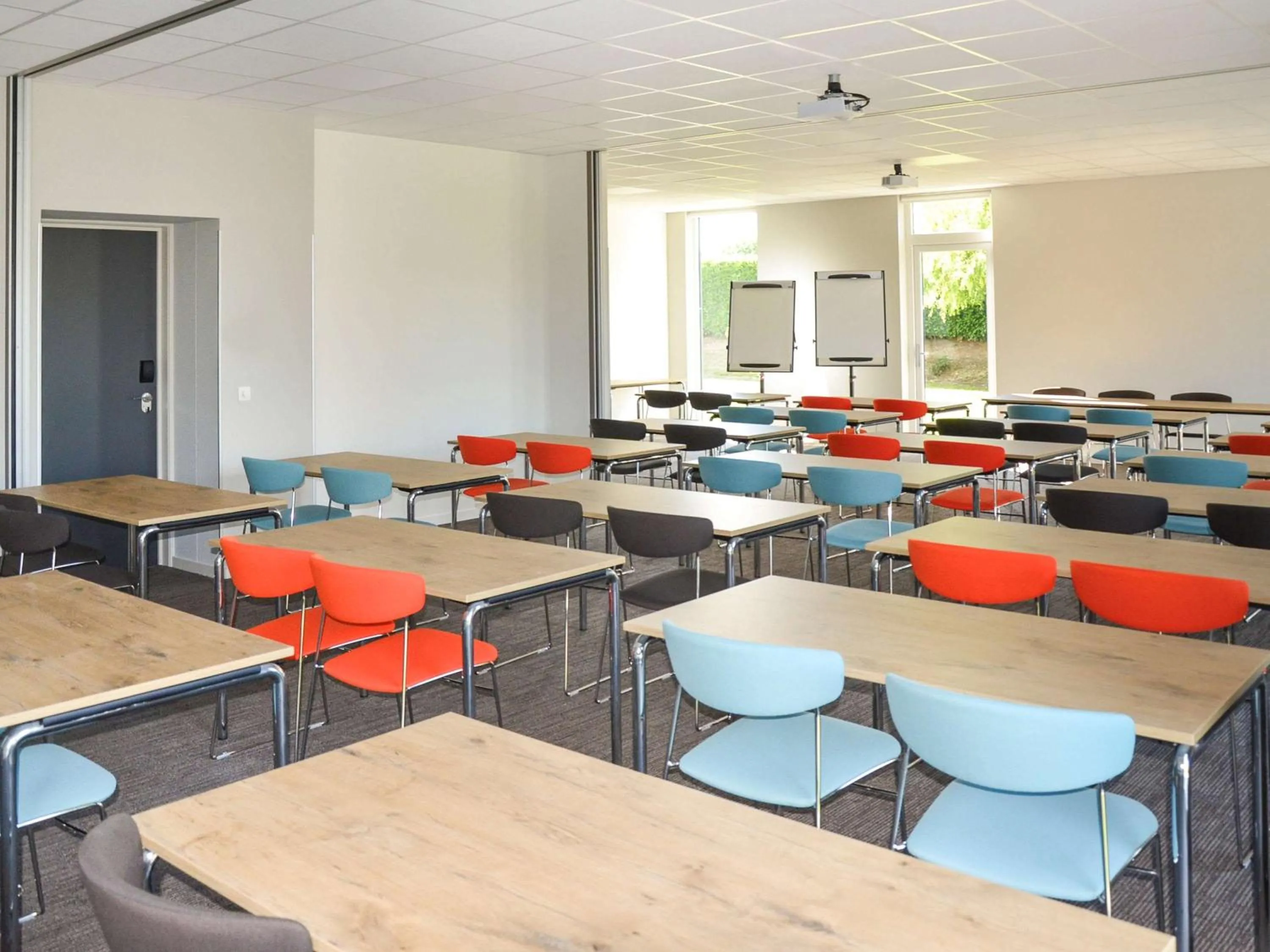 On site in Ibis Wavre Brussels East