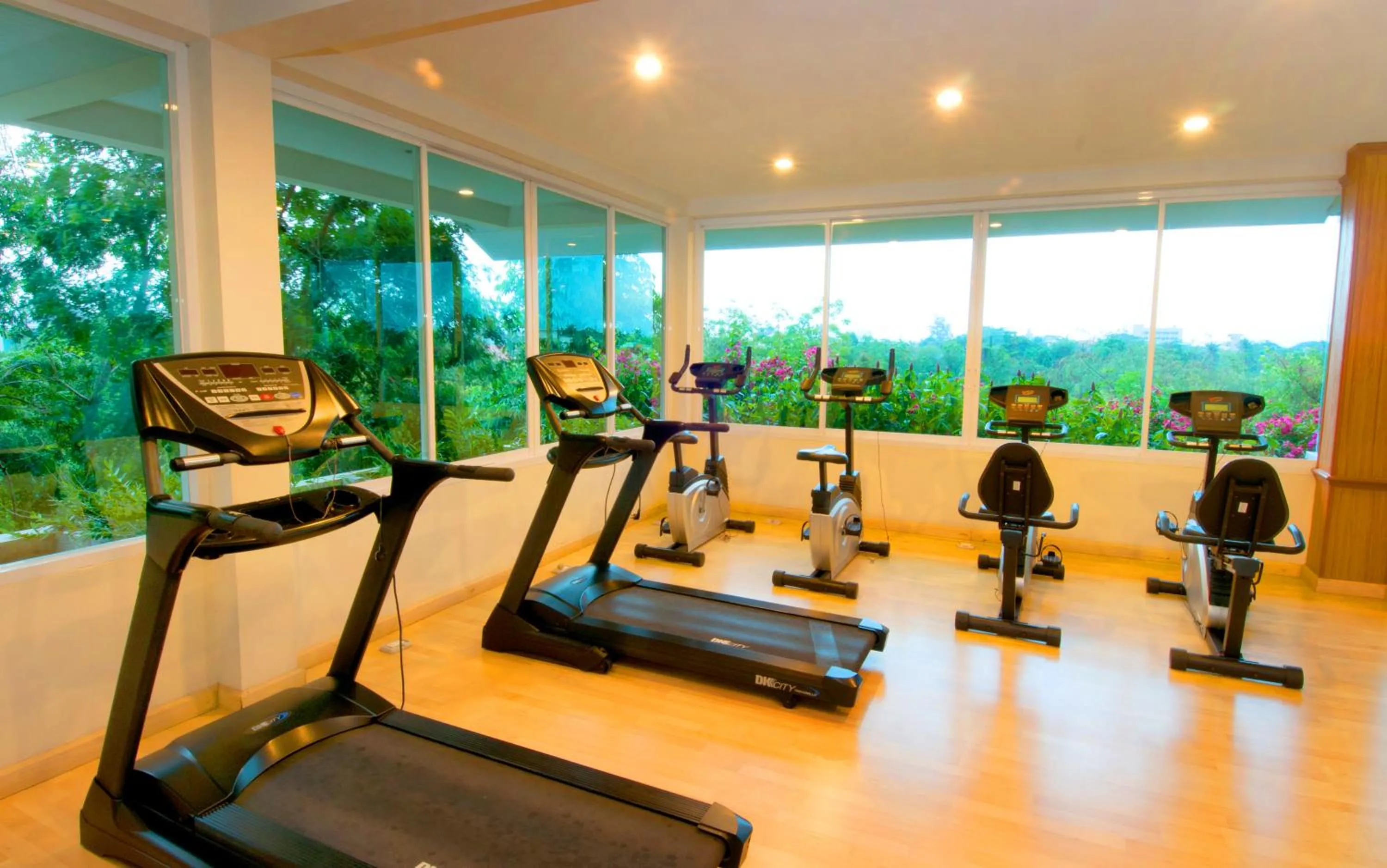 Fitness centre/facilities in Hua Hin Condotel & Resort Taweeporn