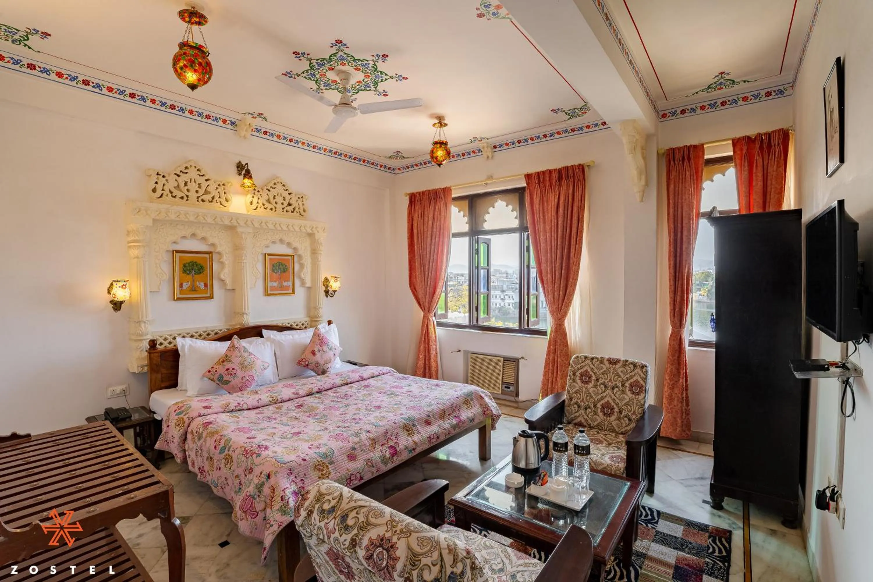 Bed in Zostel Udaipur