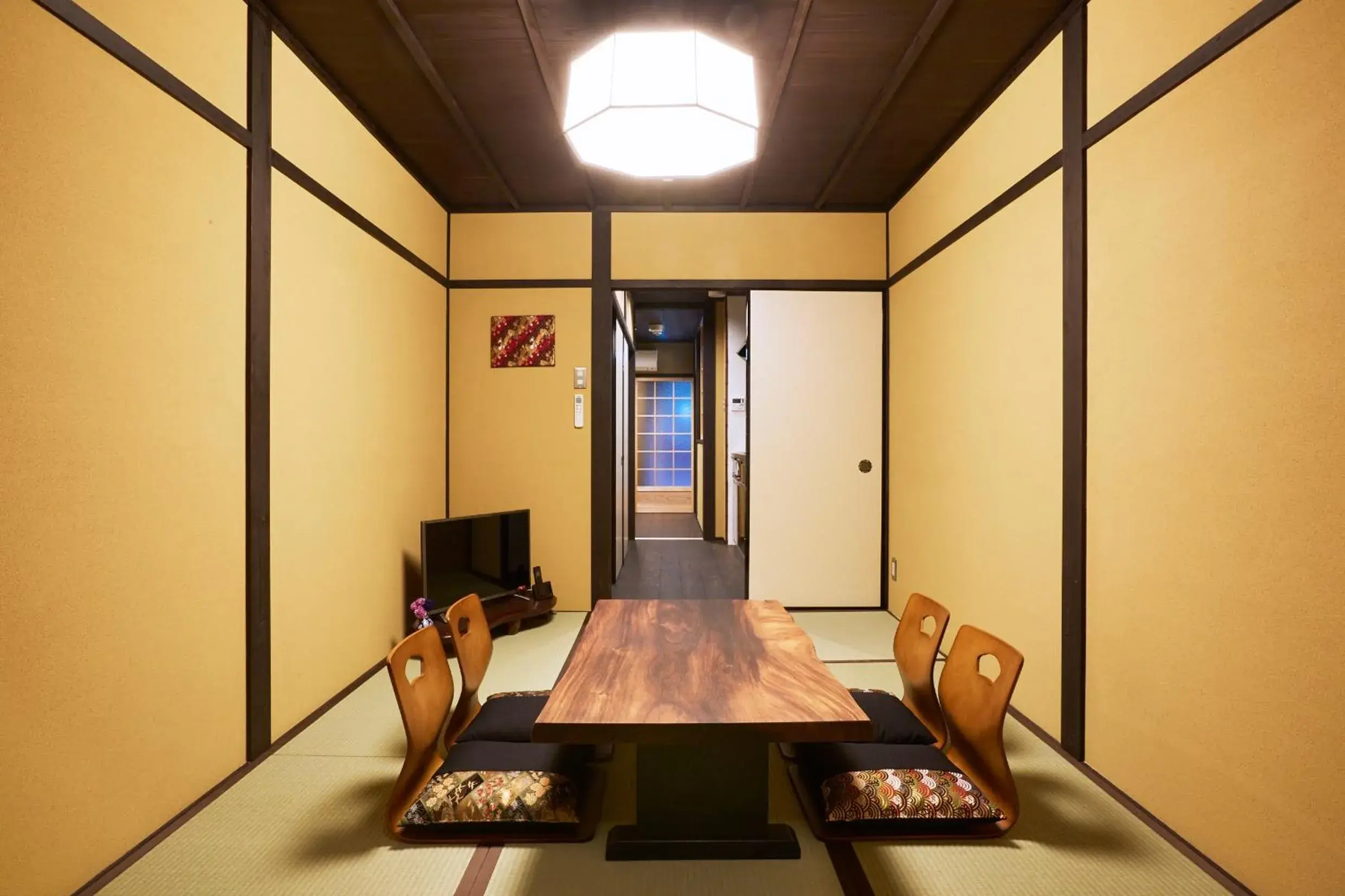 Living room in Rinn Umekoji Living room in Rinn Umekoji