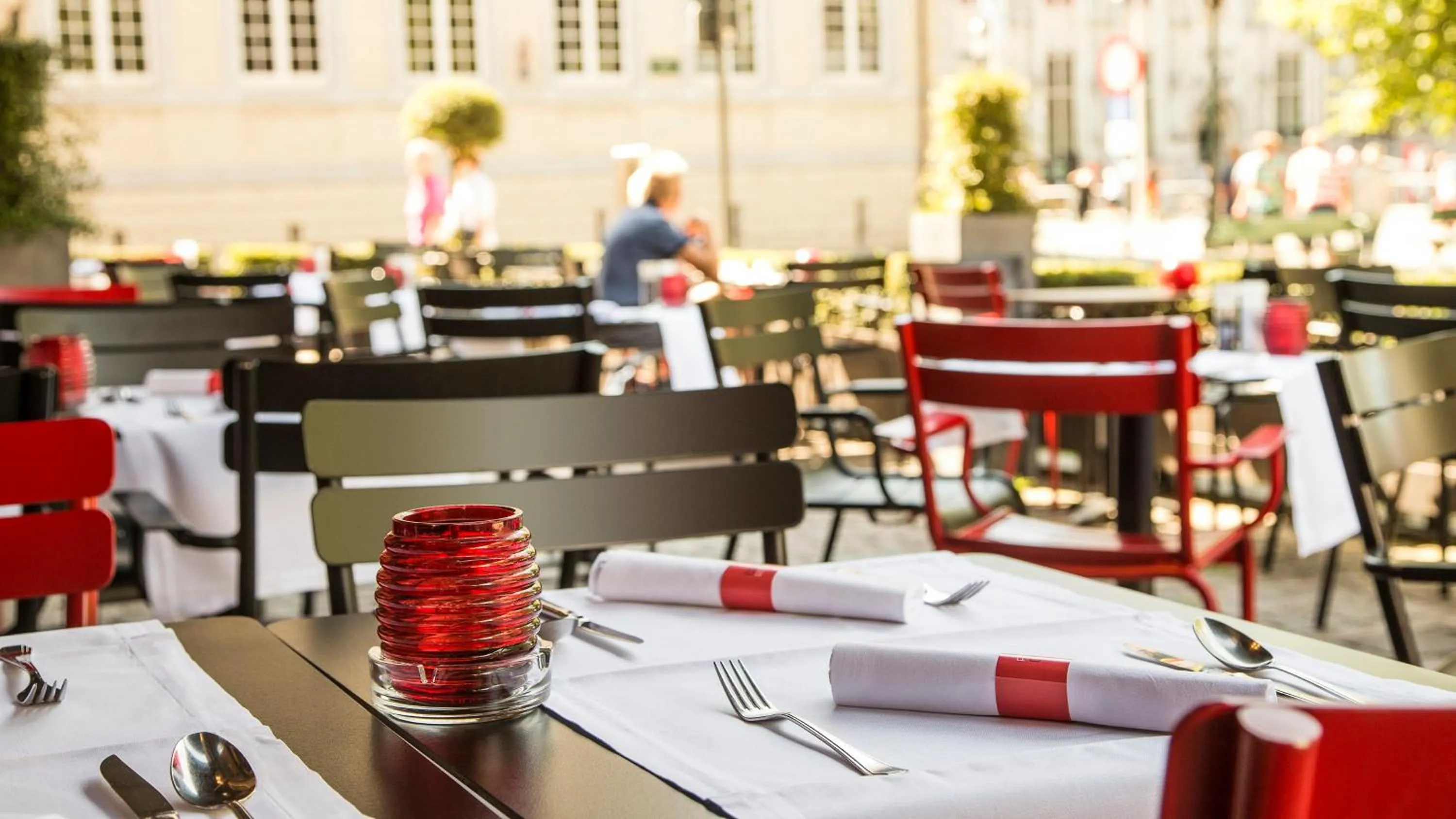 Restaurant/places to eat in Crowne Plaza Hotel Brugge by IHG