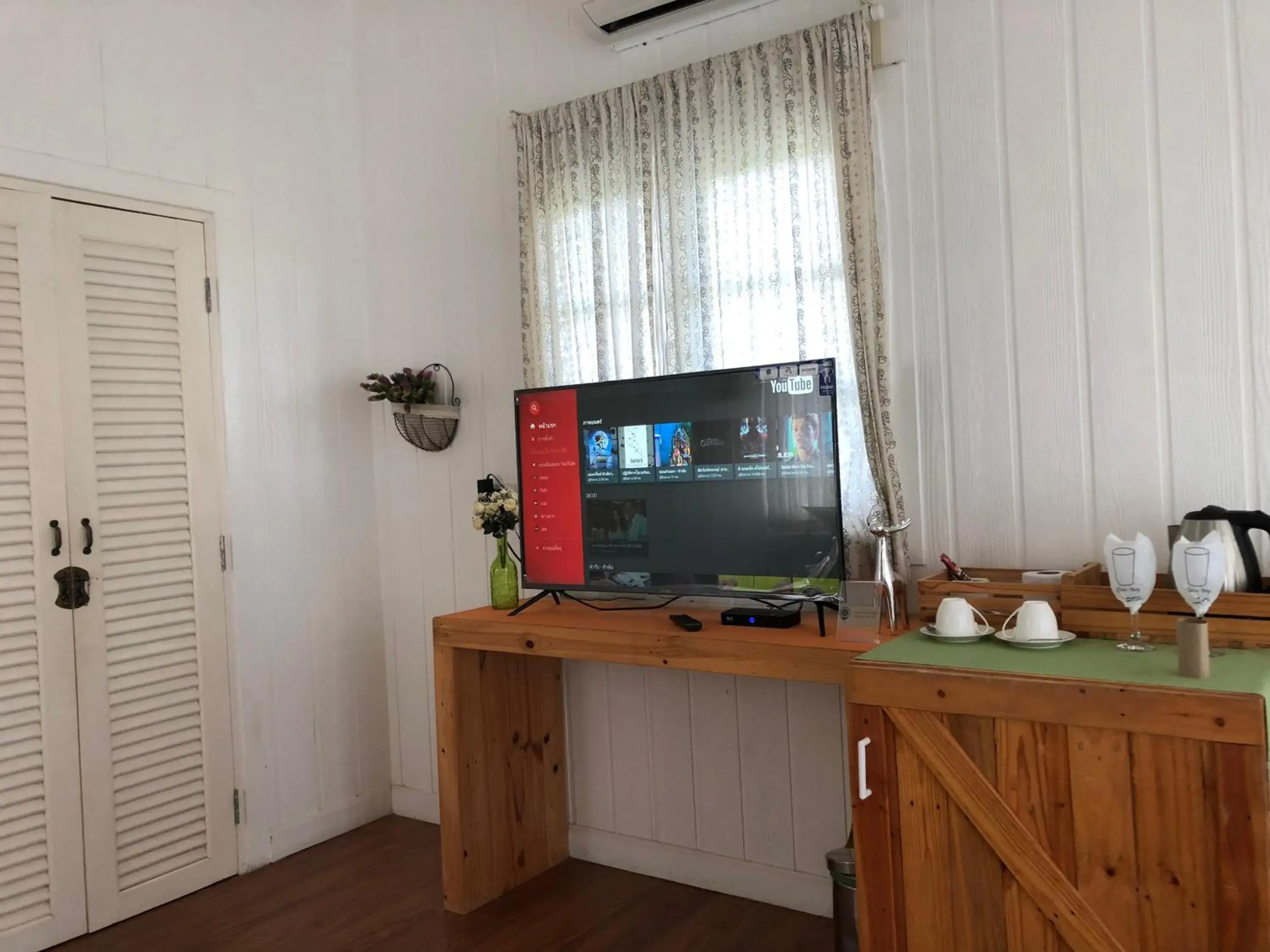 TV/Entertainment Center in Terrua Main Ten Villa Garden