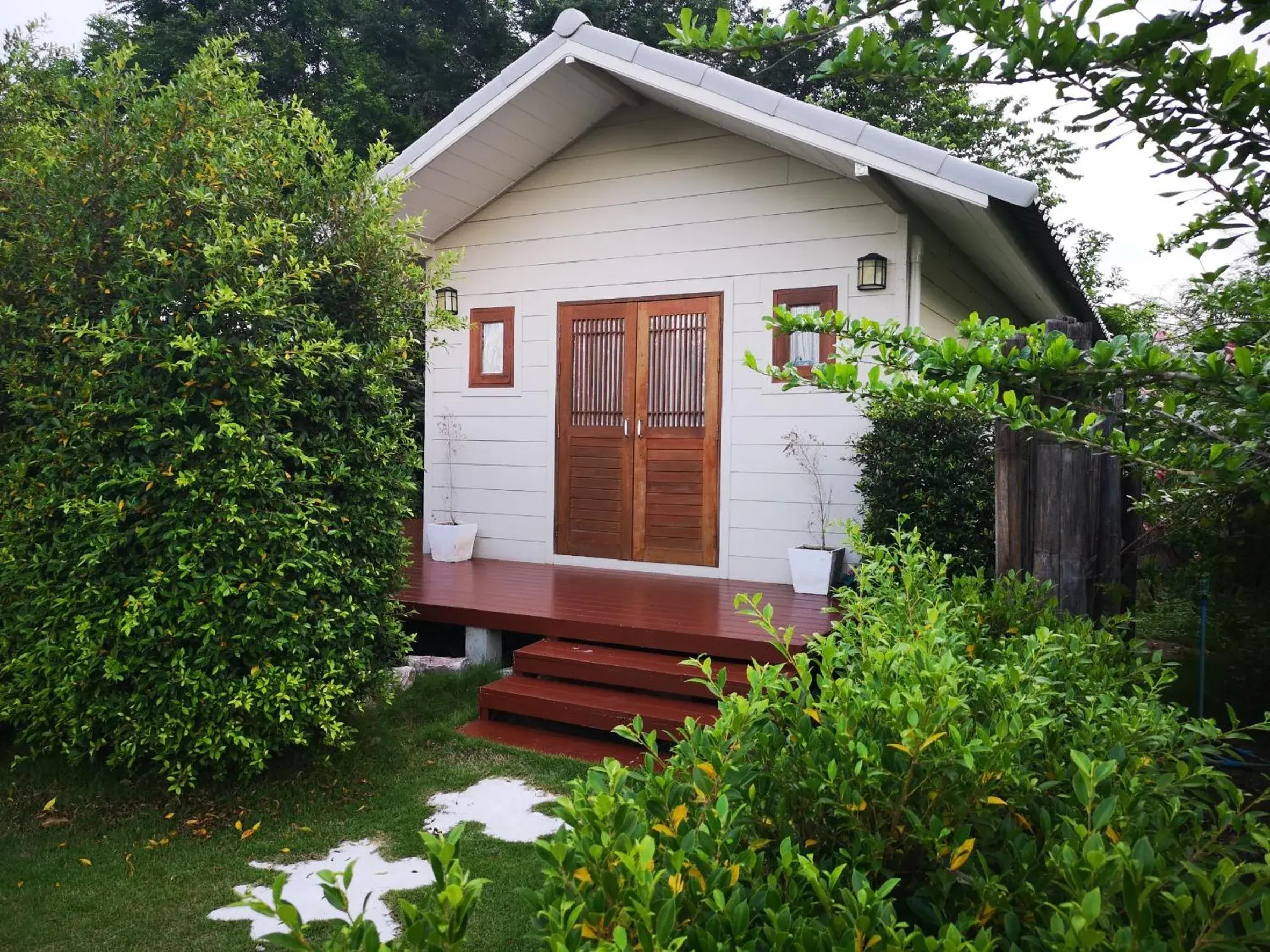 Property Building in Terrua Main Ten Villa Garden