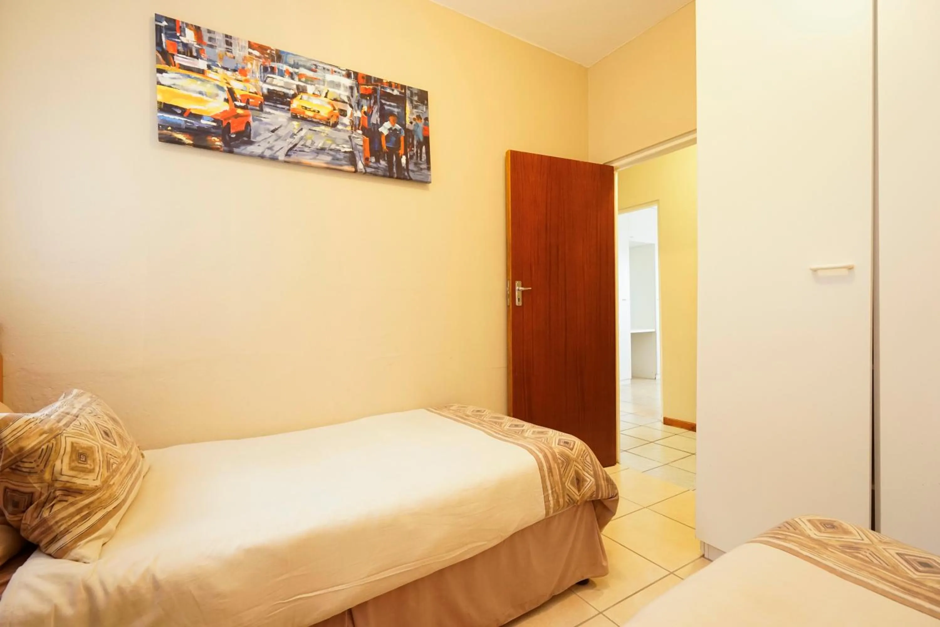 Bedroom, Bed in Doonside Holiday Apartments