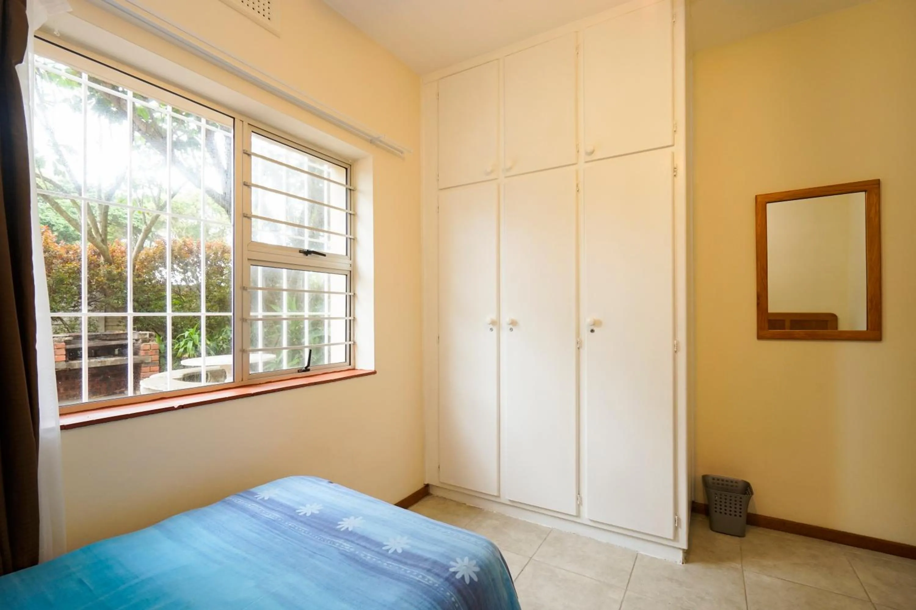 Bedroom, Bed in Doonside Holiday Apartments