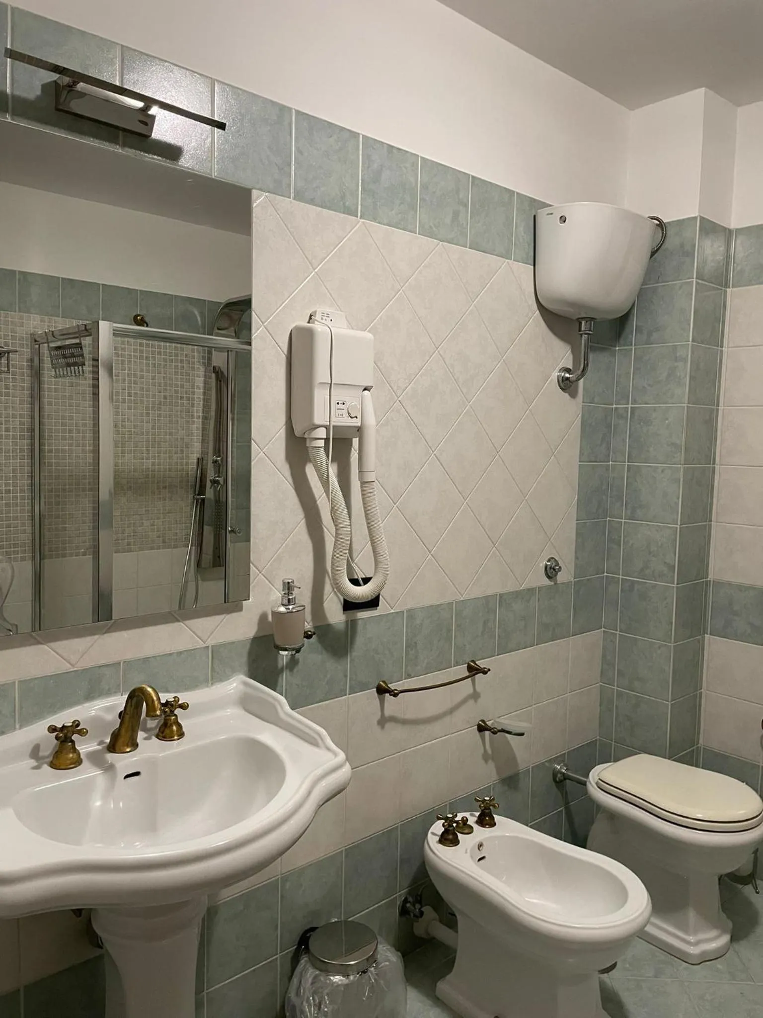 Bathroom in BBuSS Country Club