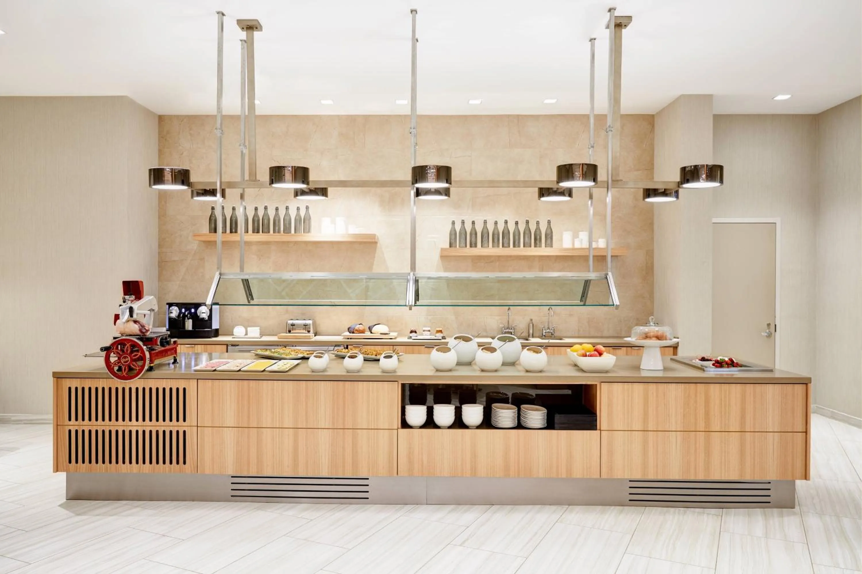 Kitchen or kitchenette in AC Hotel by Marriott Miami Aventura