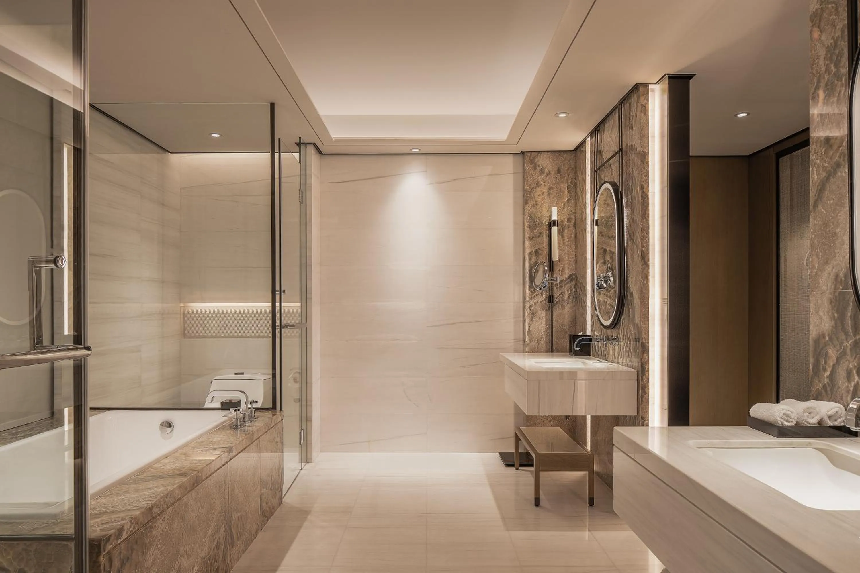 Bathroom, Bed in Chengdu Marriott Hotel Financial Centre